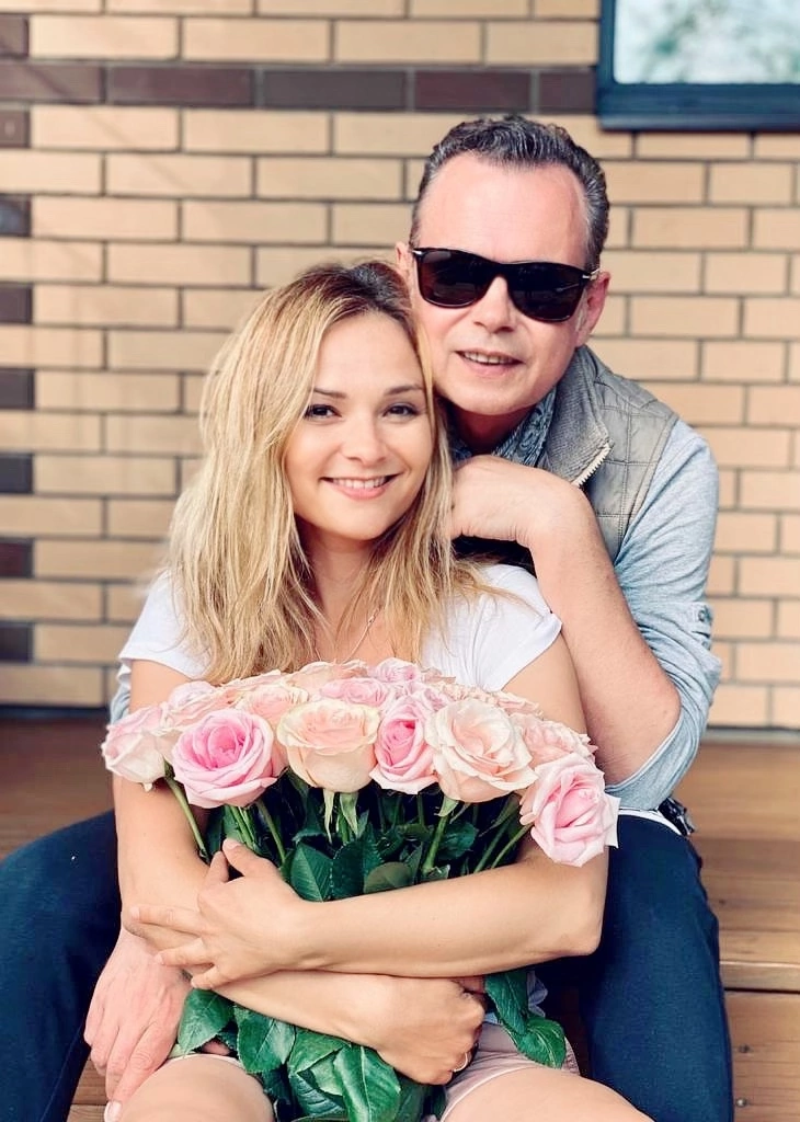 Маруся Лёвкина (Ичетовкина) с супругом. Фото: VK @marusialyovkina