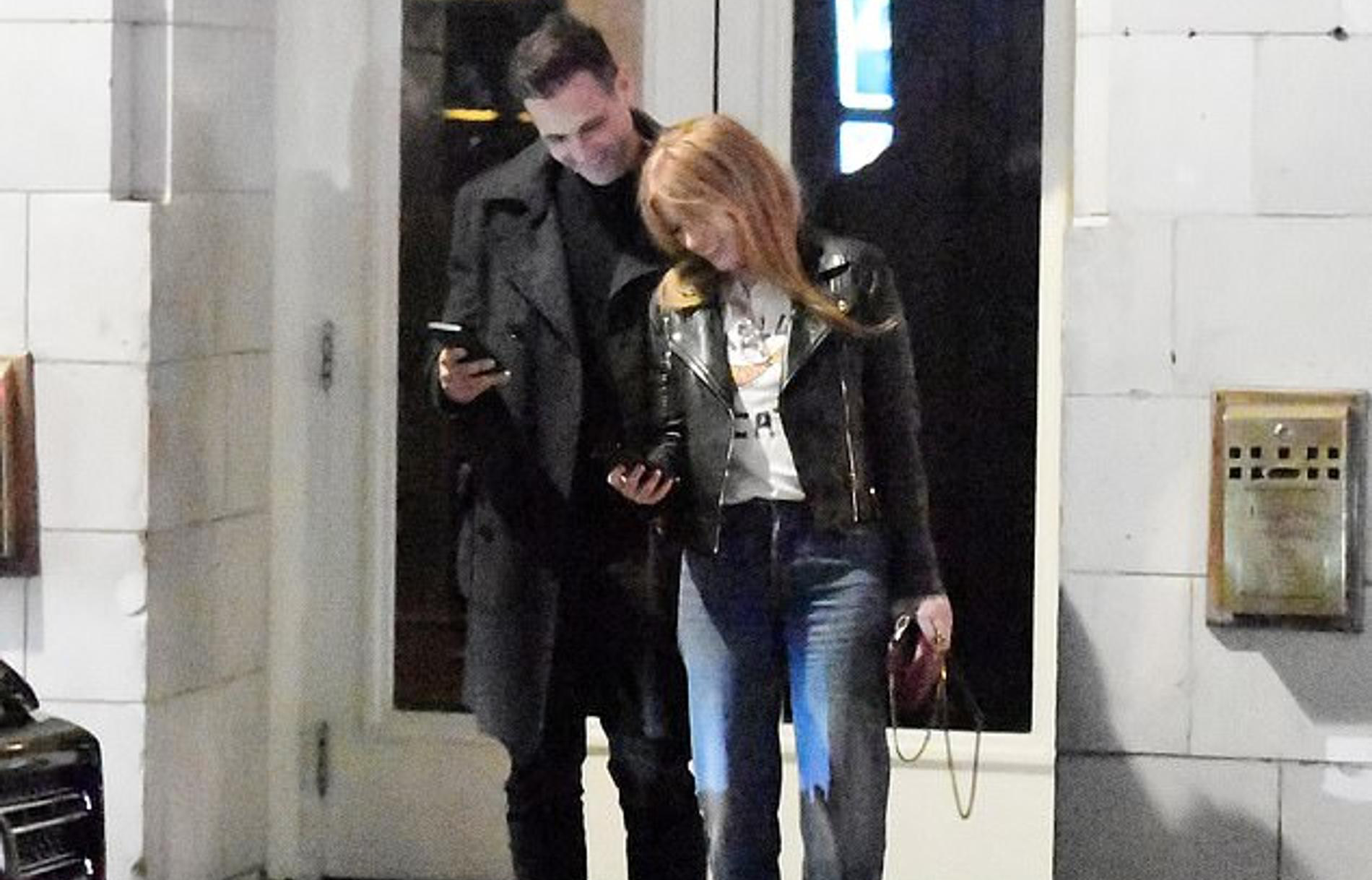 Айла Фишер c Ларри Коэном. Фото: Daily Mail