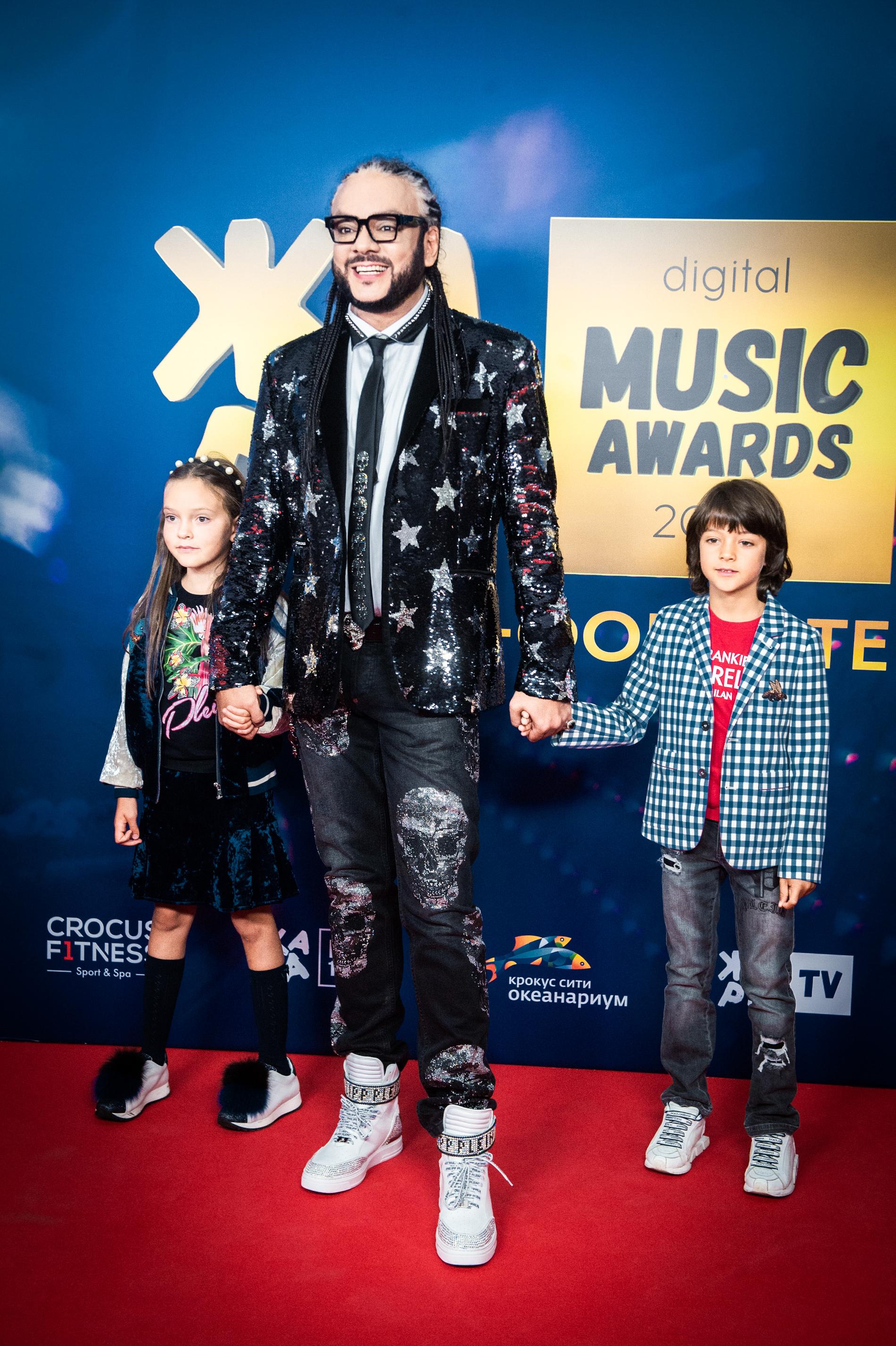 Филипп Киркоров с детьми: Аллой-Викторией и Мартином