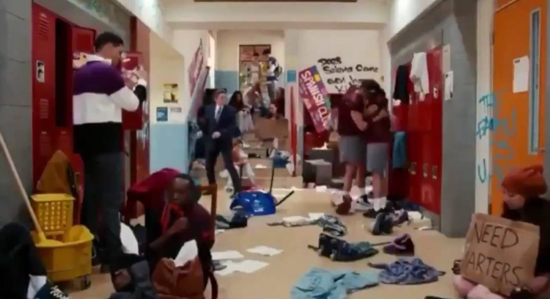 Скриншот кадра с граффити