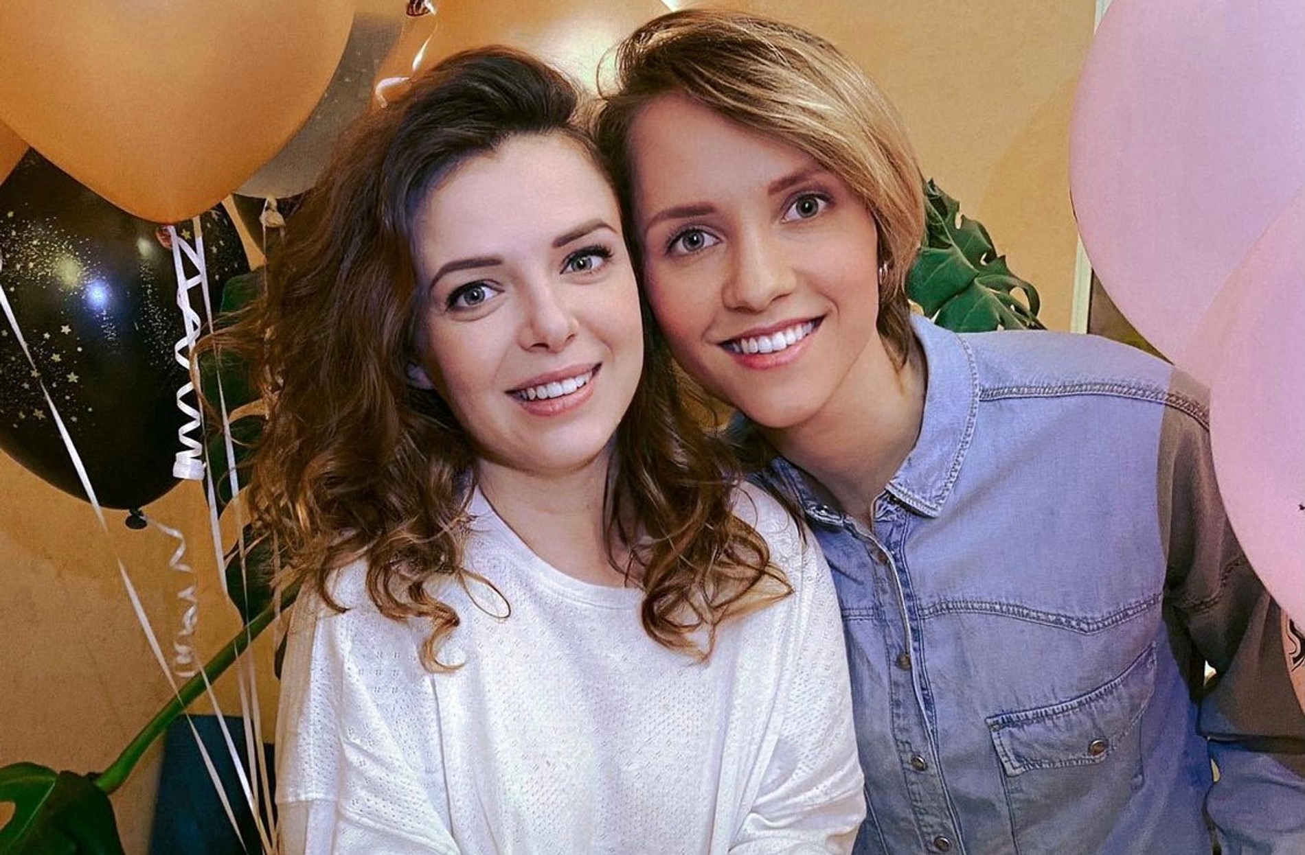 Женя Огурцова и Лена Третьякова
фото: Inst/_lenatretyakova_