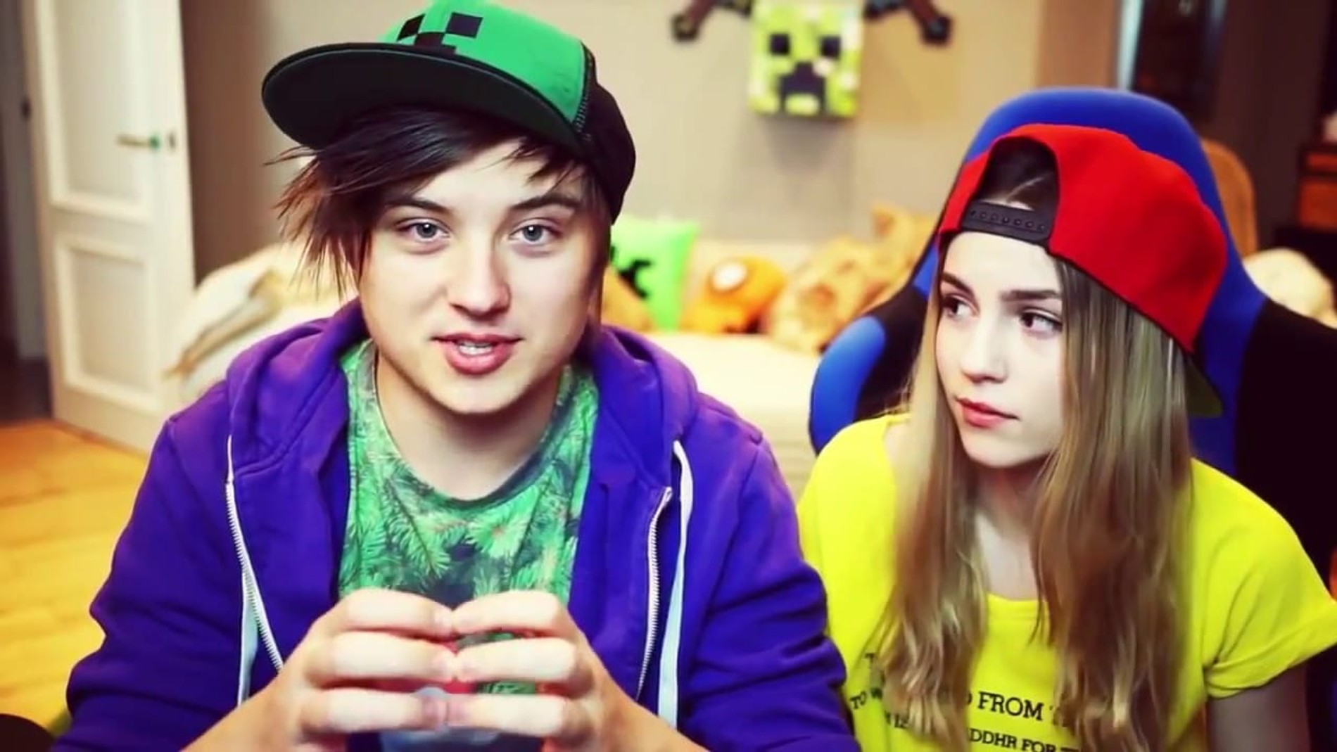 Кадр из совместного ролика Ивангая и Марьяны