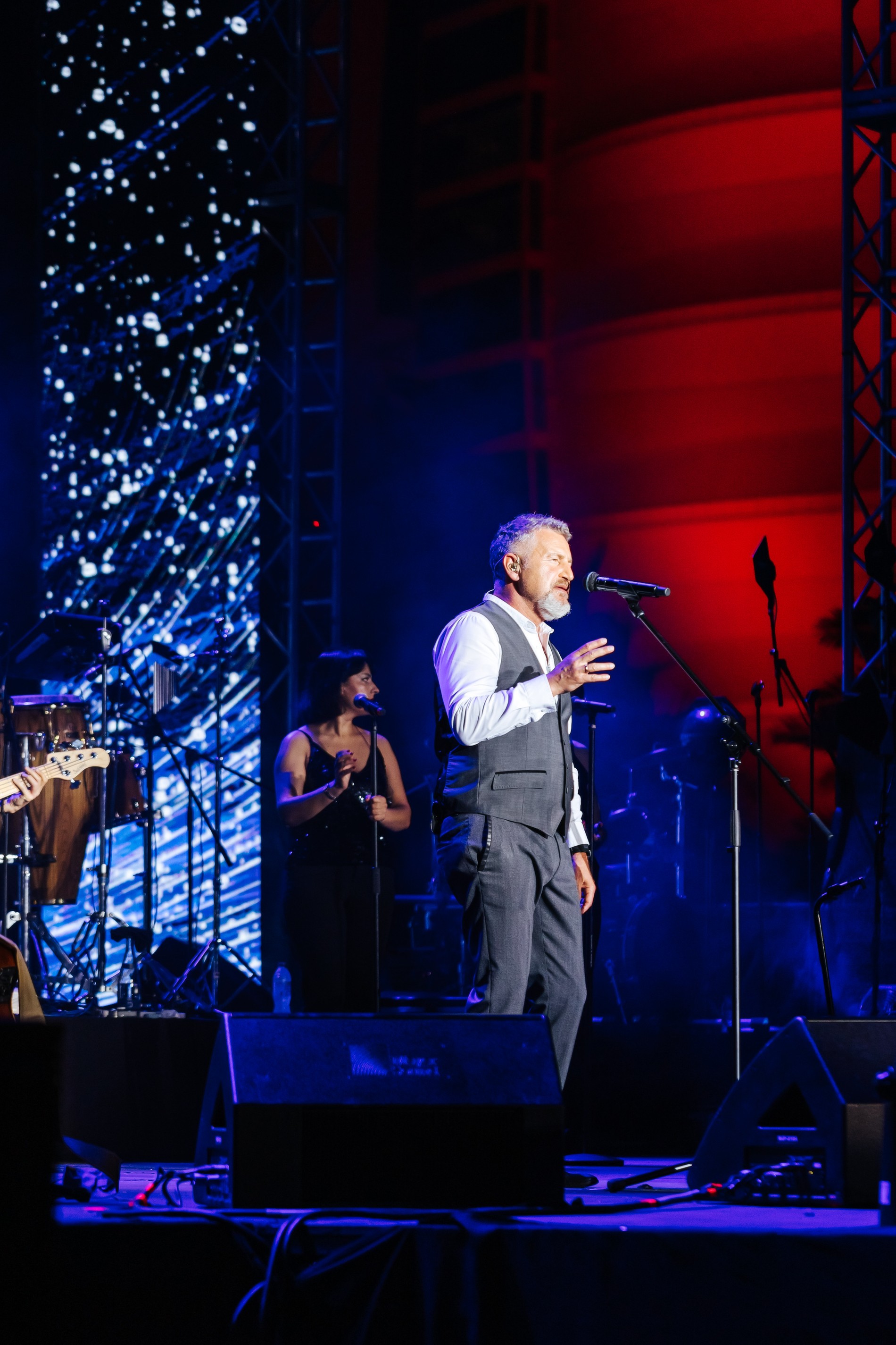 Леонид Агутин