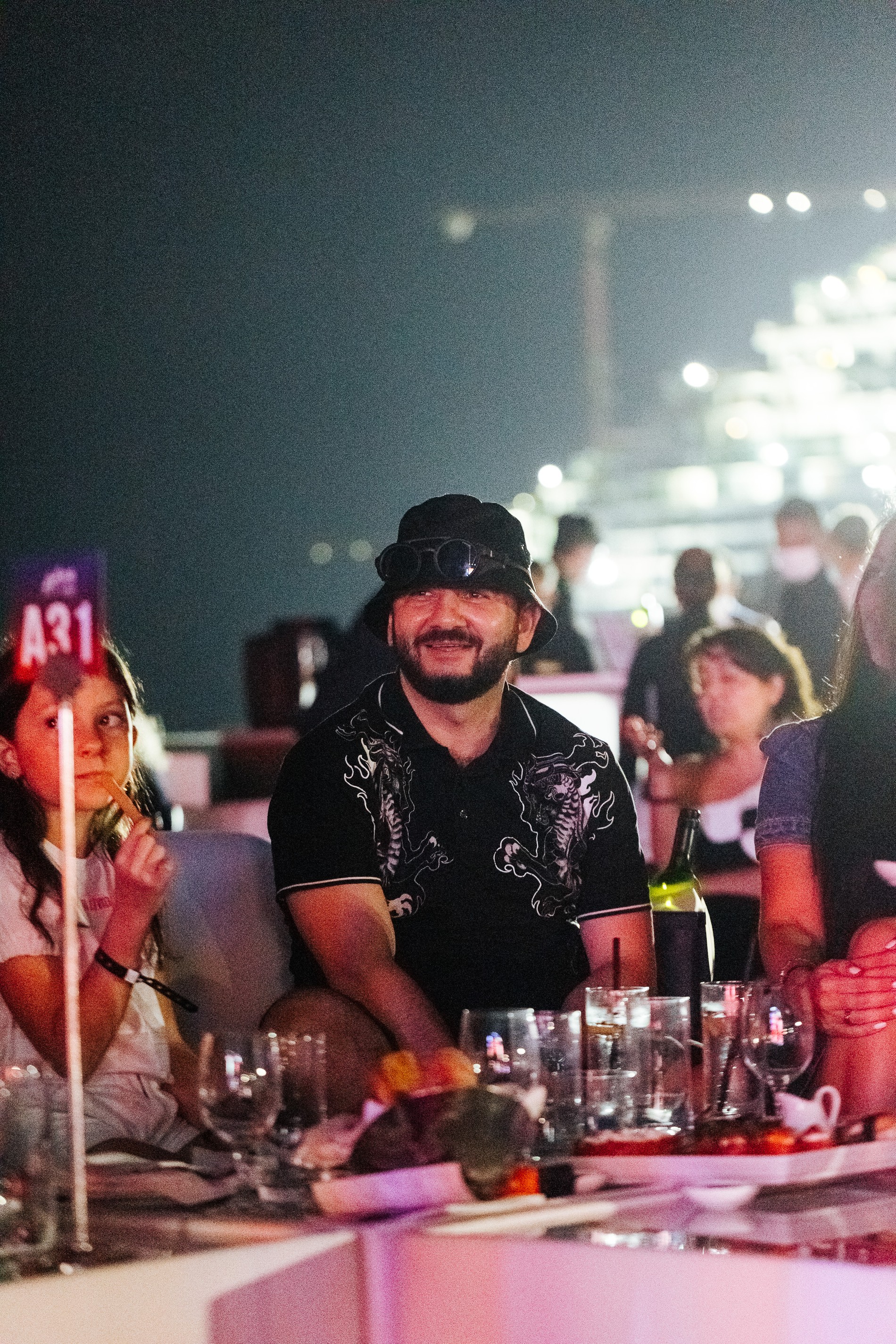 Михаил Галустян