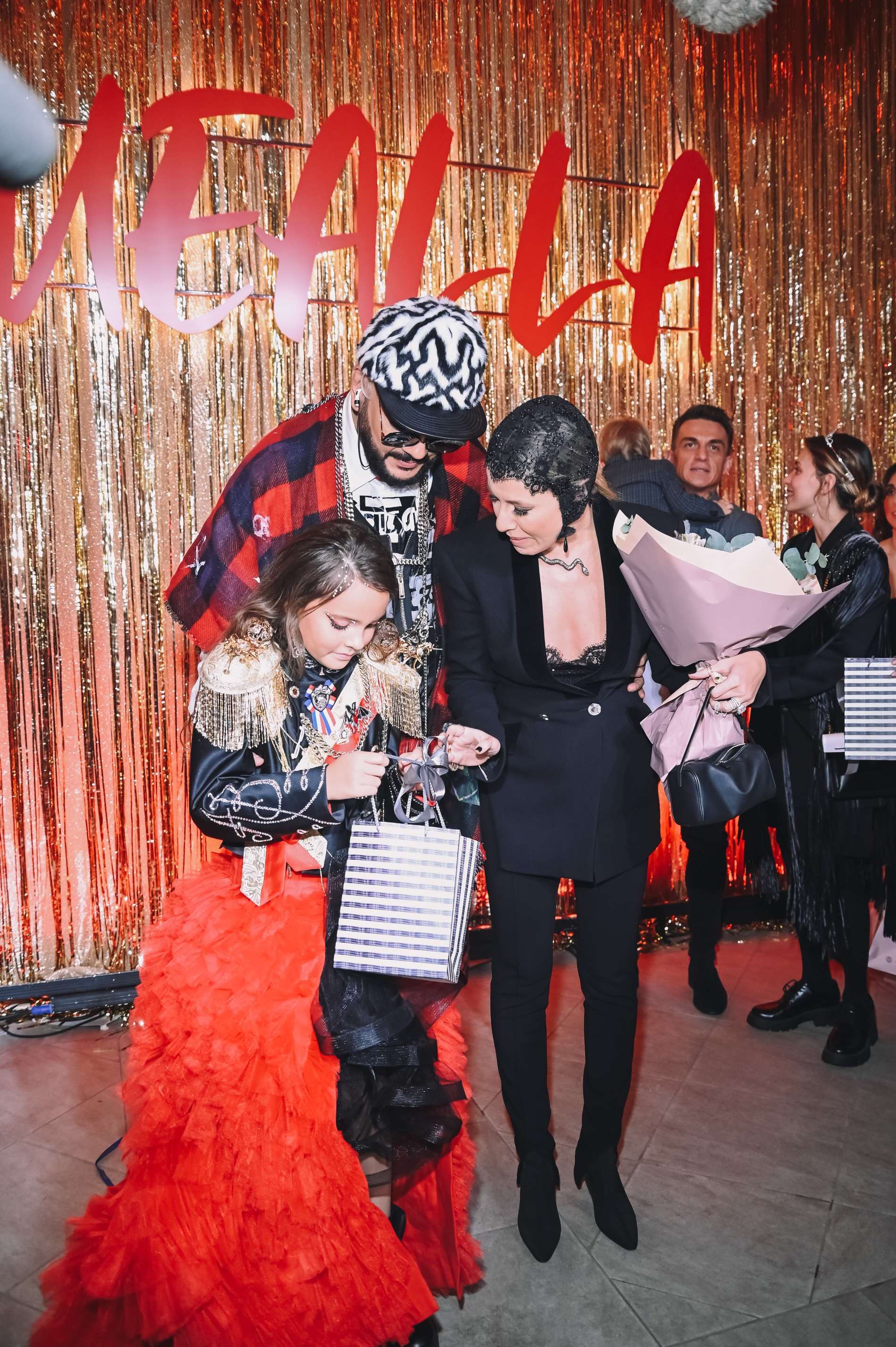 Ксения Собчак с Аллой-Викторией и Филиппом Киркоровым