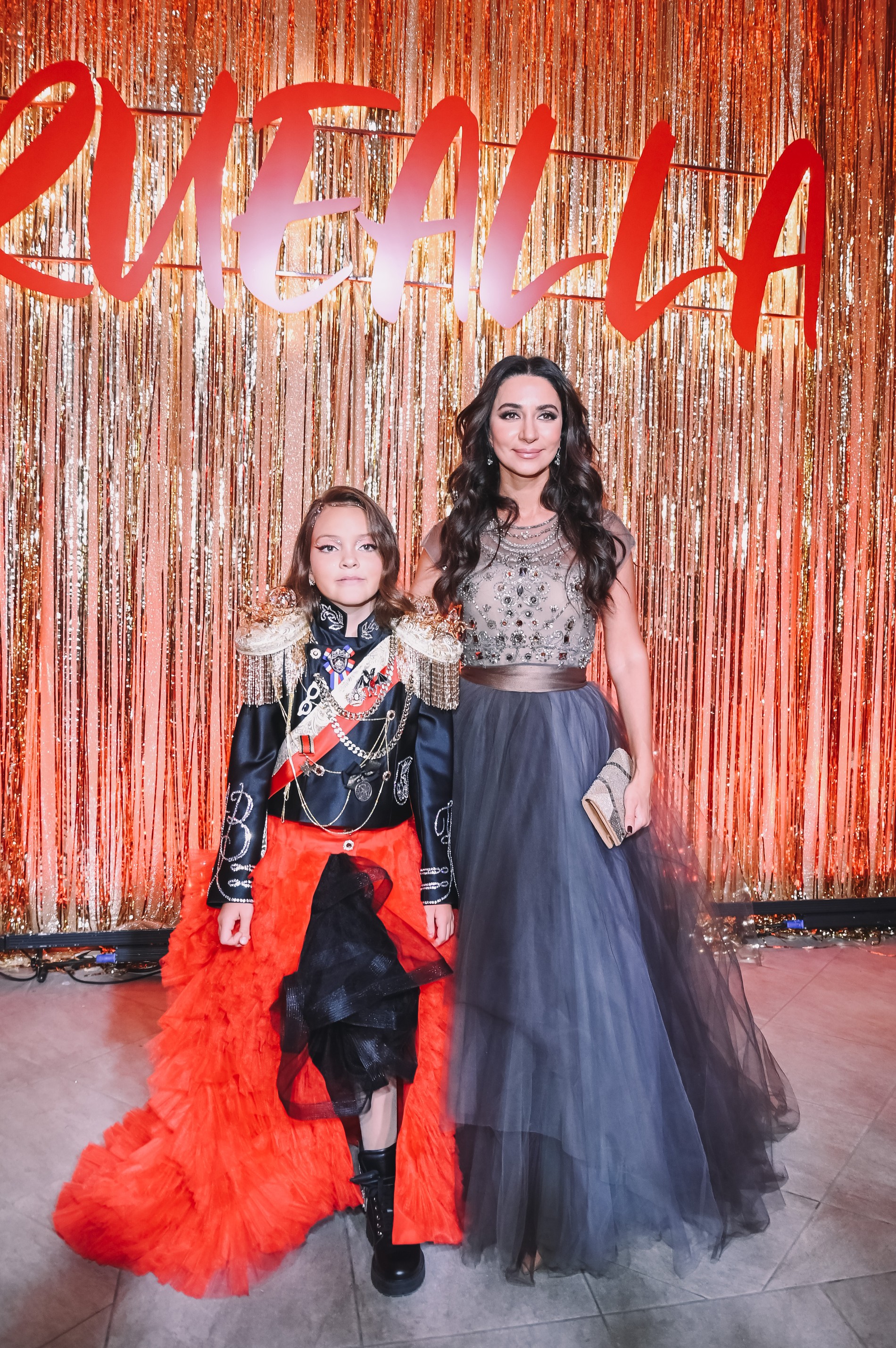 Зара и Алла-Виктория