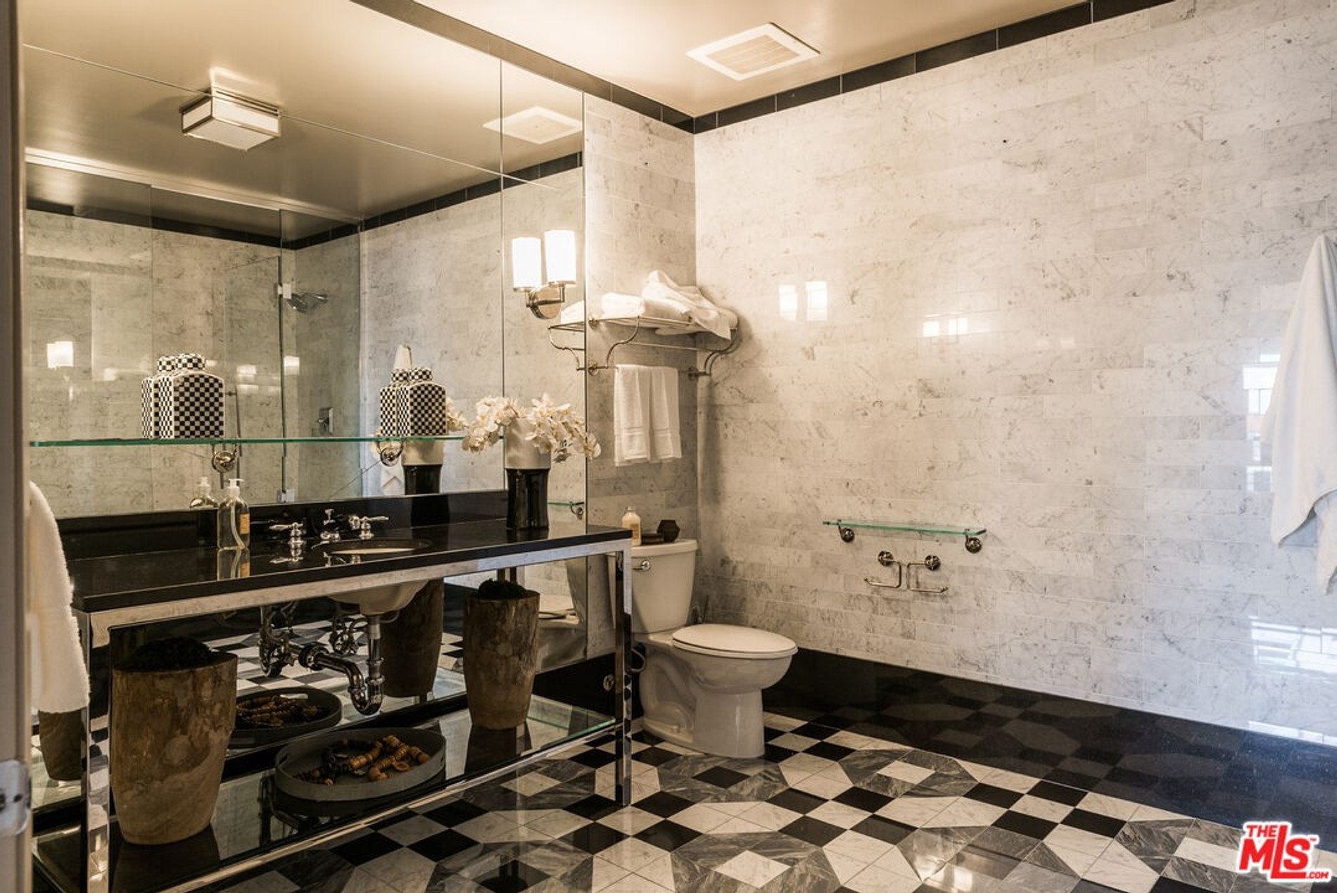 Фото: Douglas Elliman Realty