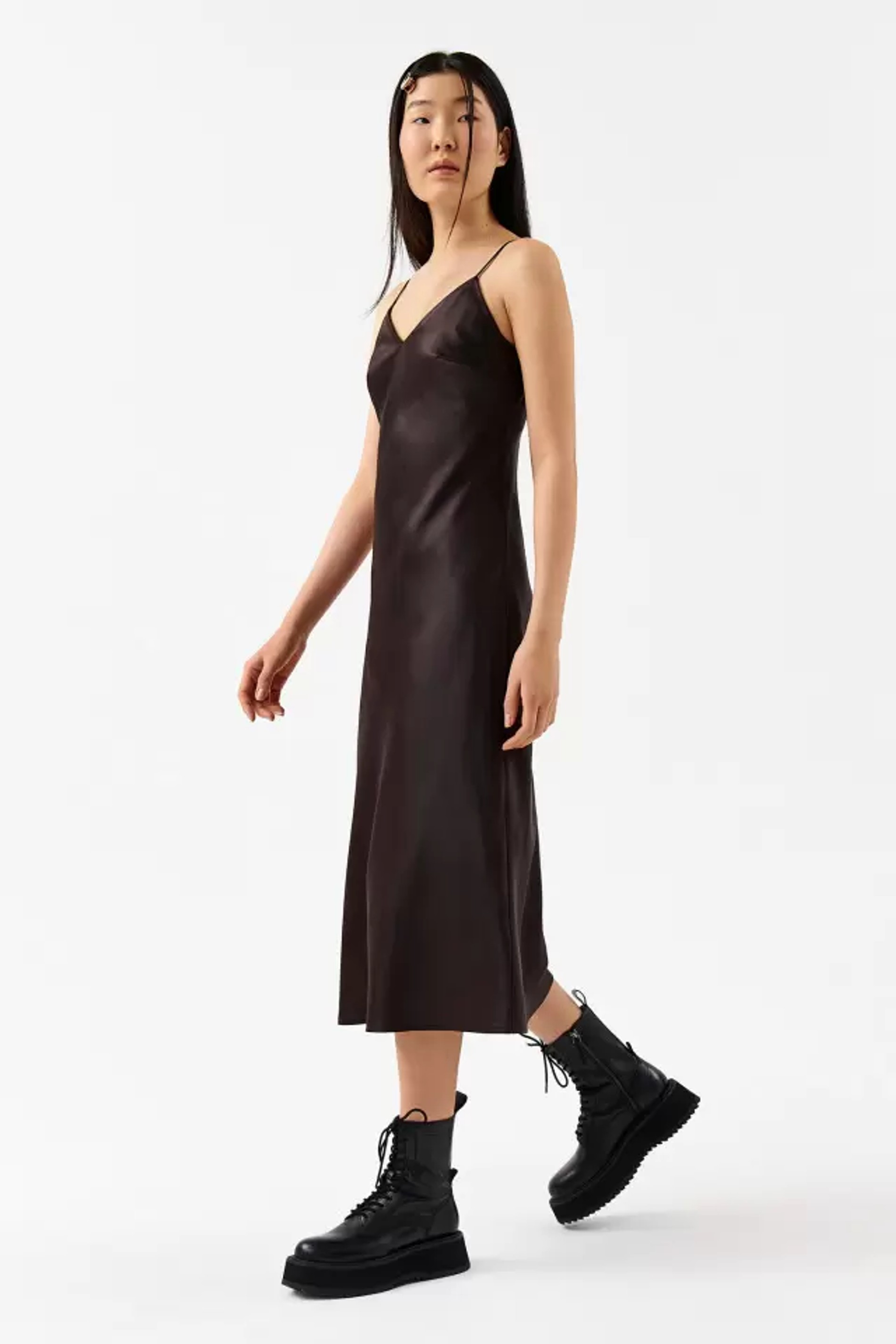 Платье Befree, 1999 руб.