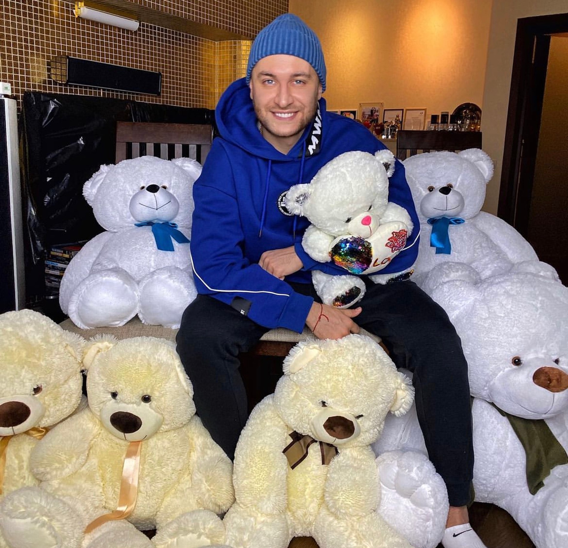 Фото: Инстаграм (запрещен в РФ) Давы