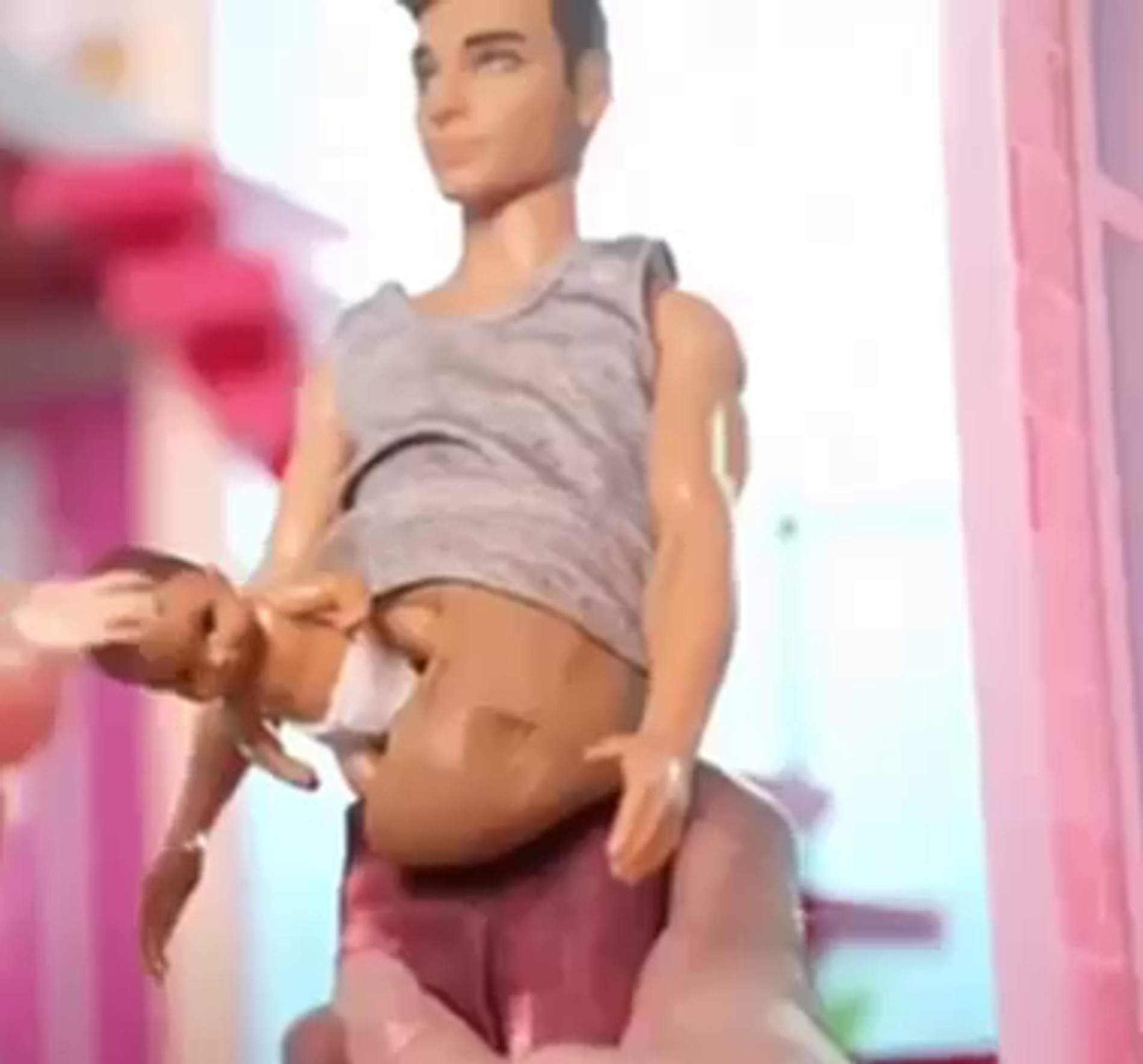 Беременная кукла Кен
Фото: Телеграм