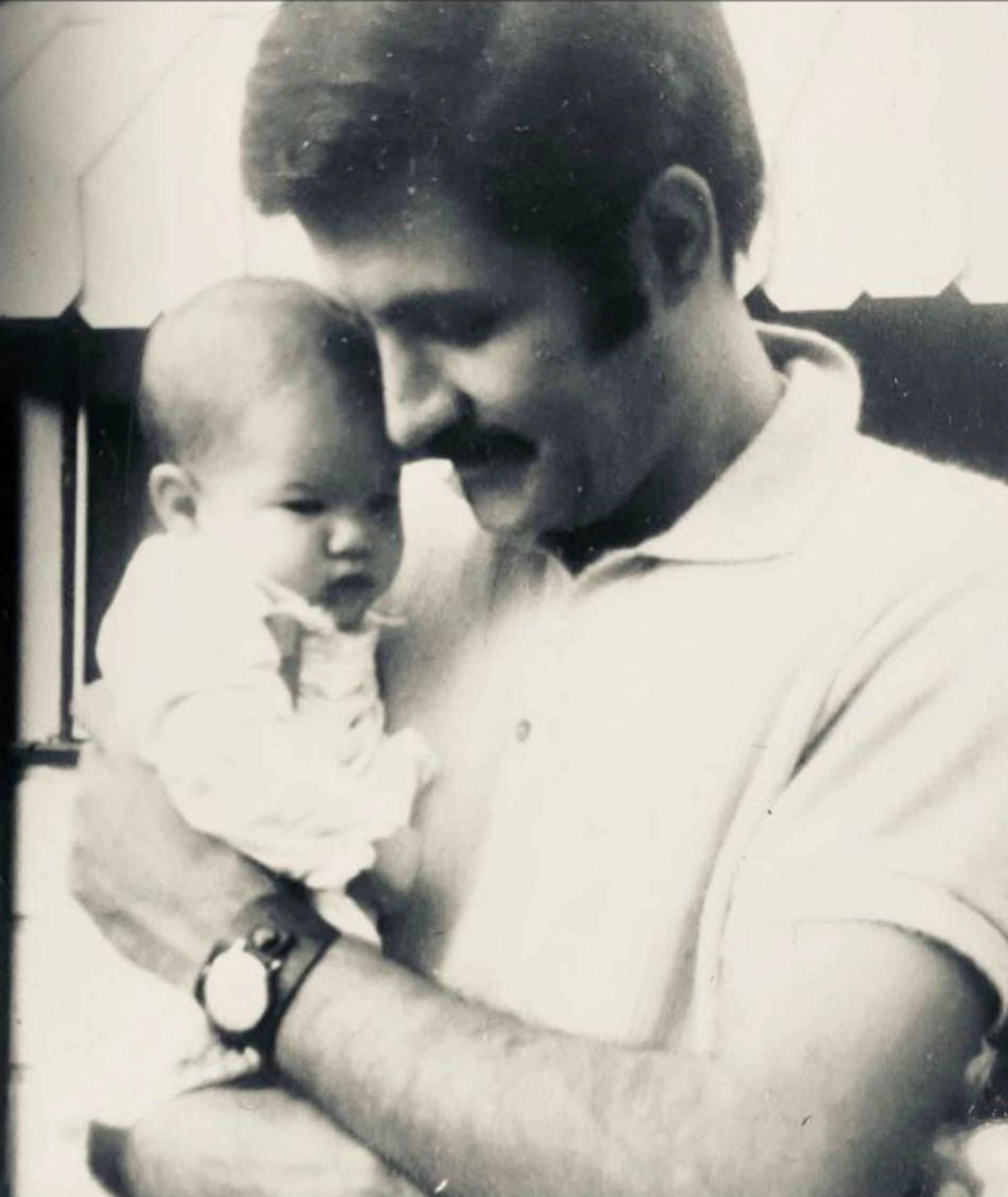 Дженнифер Энистон с отцом
Фото: Инстаграм* Дженнифер Энистон