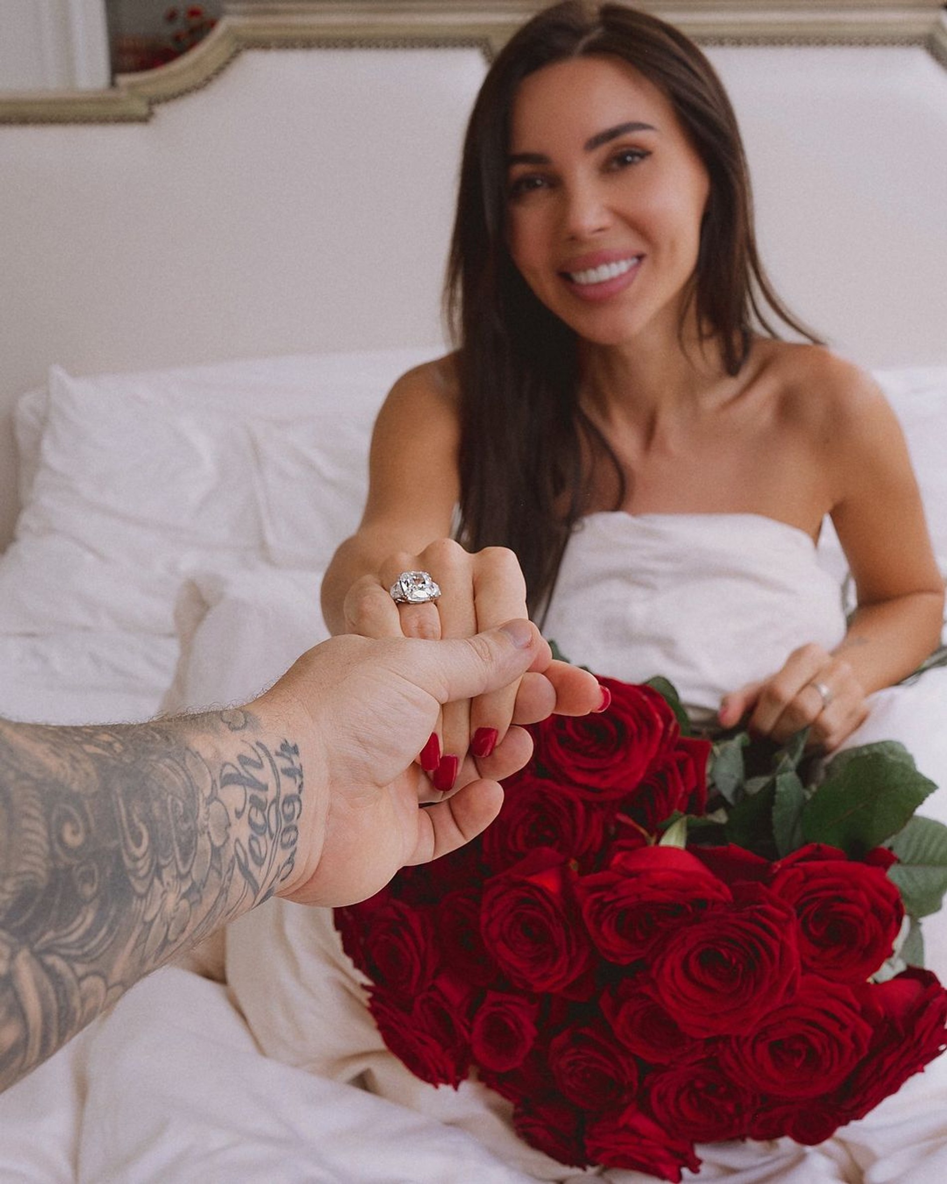 Супруги давно расписаны, но только сейчас решили отпраздновать событие
Фото: «Инстаграм» (запрещен в РФ)