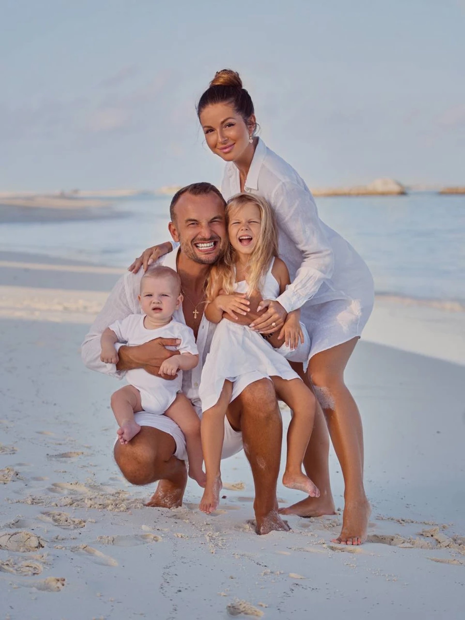 Нюша с семьей в Дубае
Фото: Инстаграм (запрещен в РФ) / @nyusha_nyusha