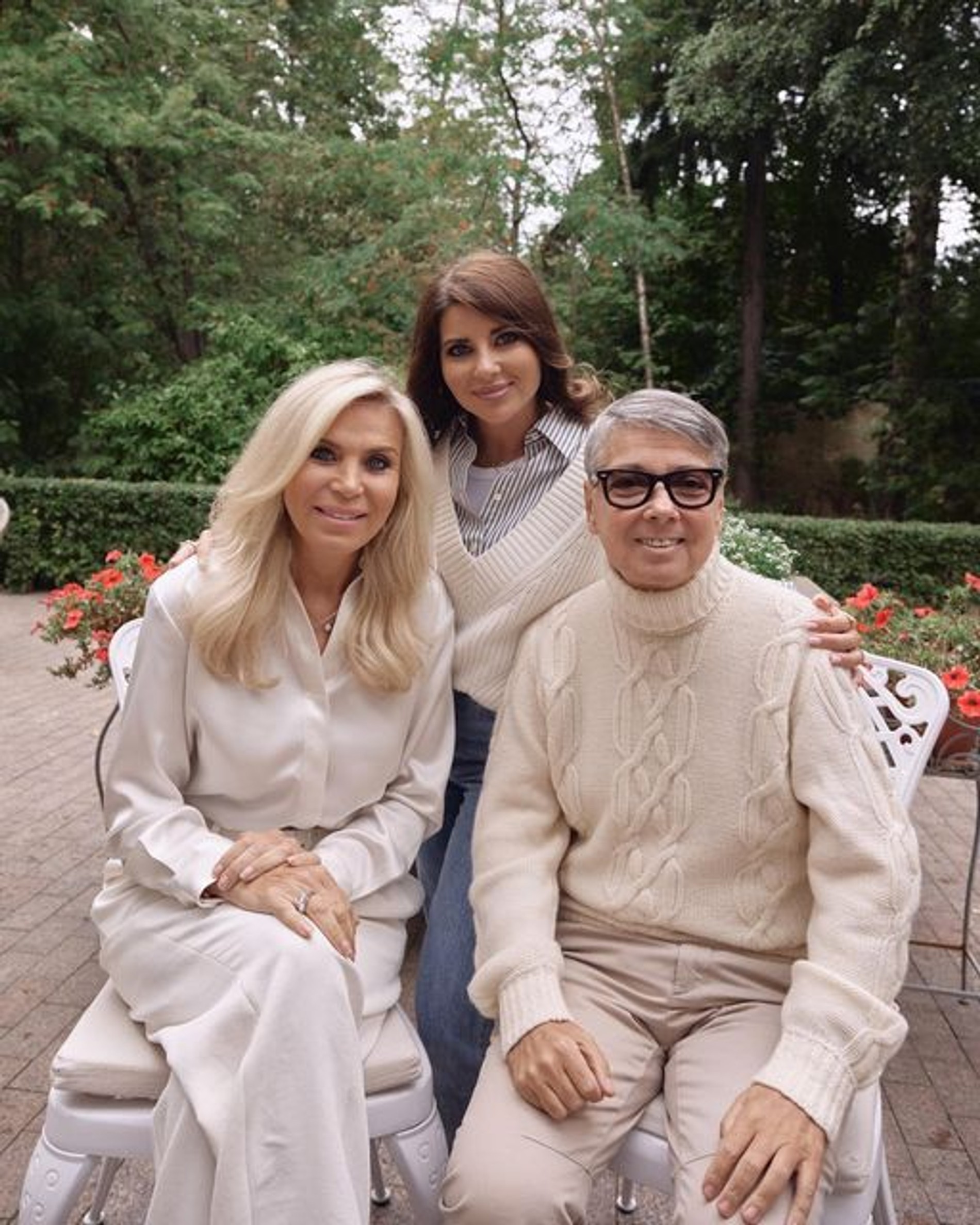 Марина и Валентин Юдашкины с дочерью Галиной
Фото: Инстаграм (запрещен в РФ) / @gyudashkina