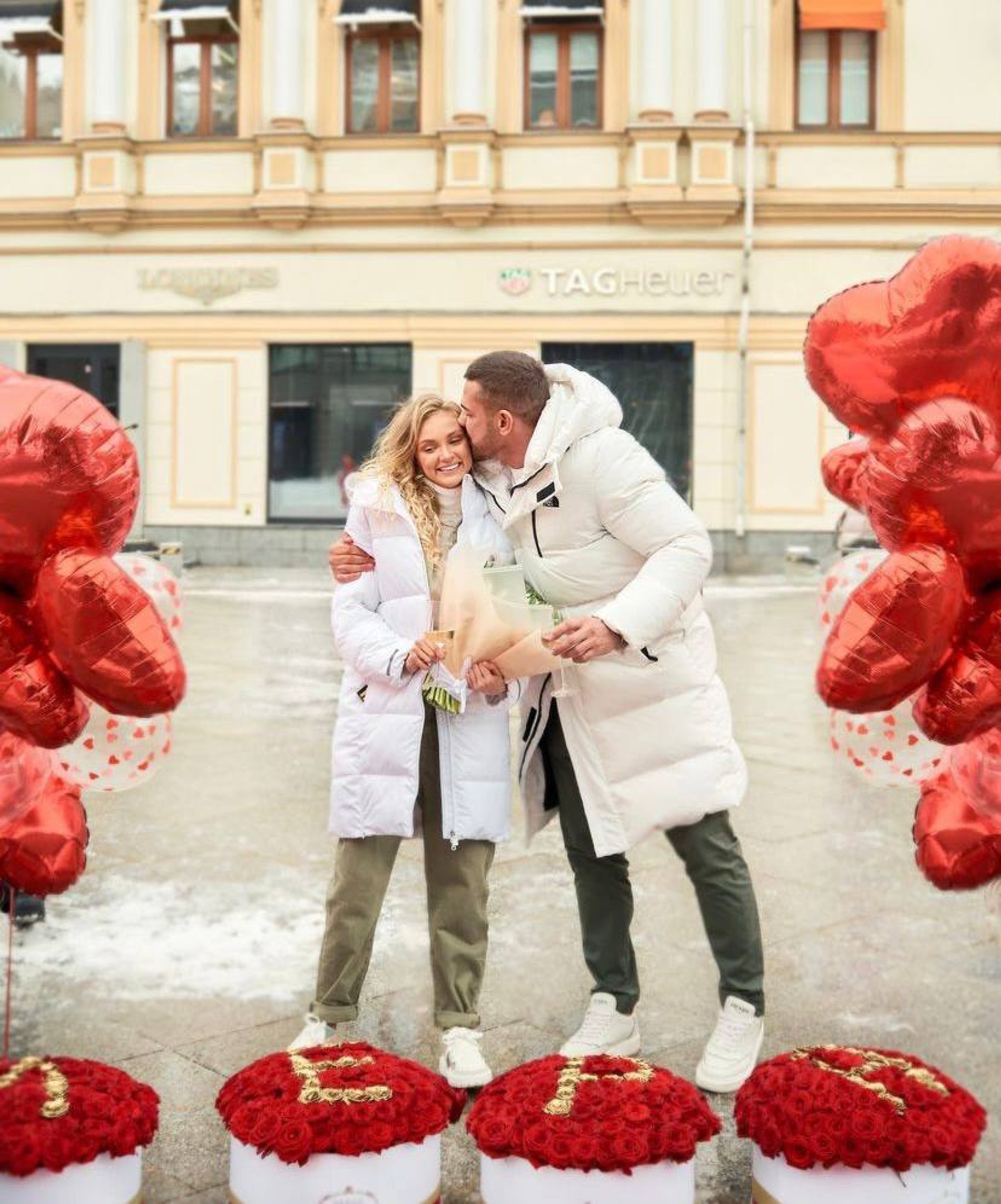Не обошлось и без воздушных шаров в форме сердец
Фото: Инстаграм (запрещен в РФ) @zimamoscow
