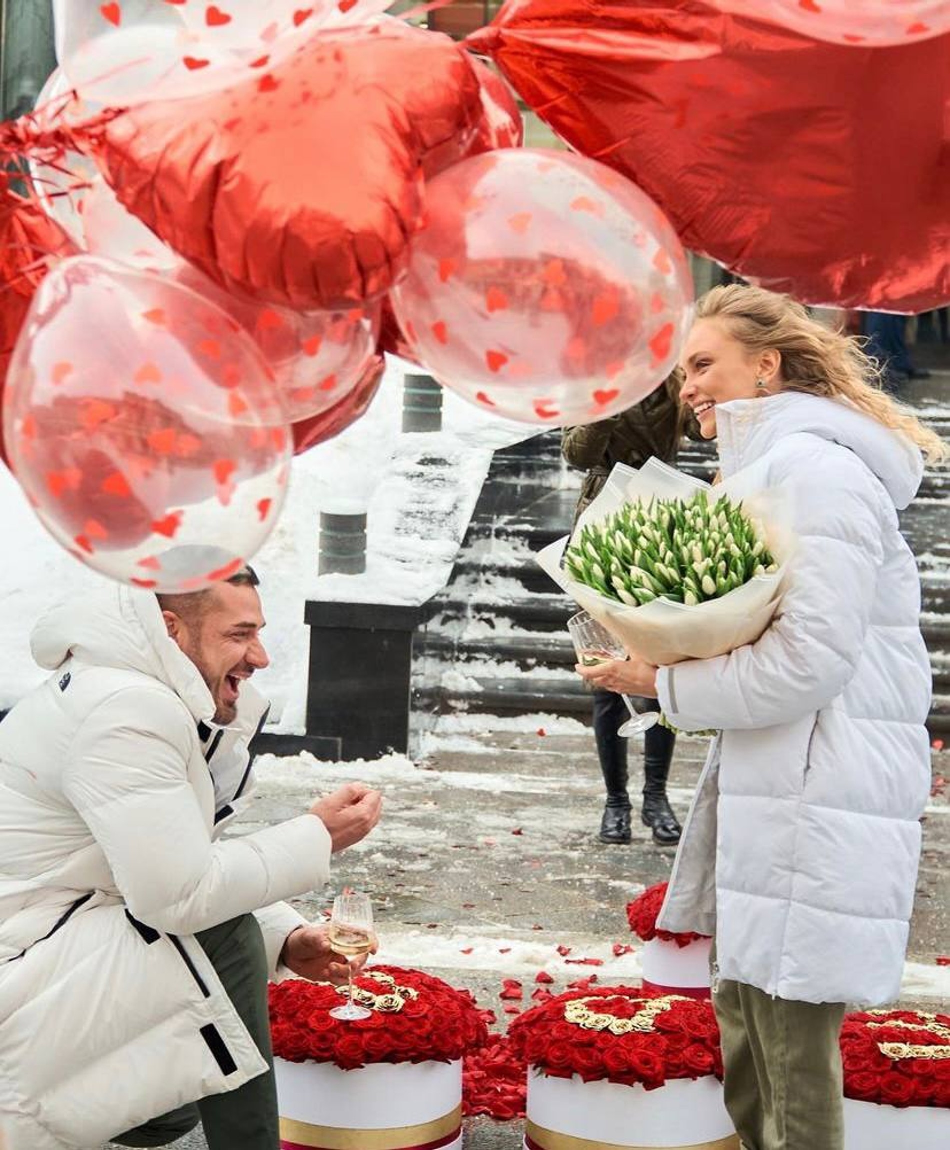 В какой-то момент Курбан опустился на одно колено
Фото: Инстаграм (запрещен в РФ) @zimamoscow