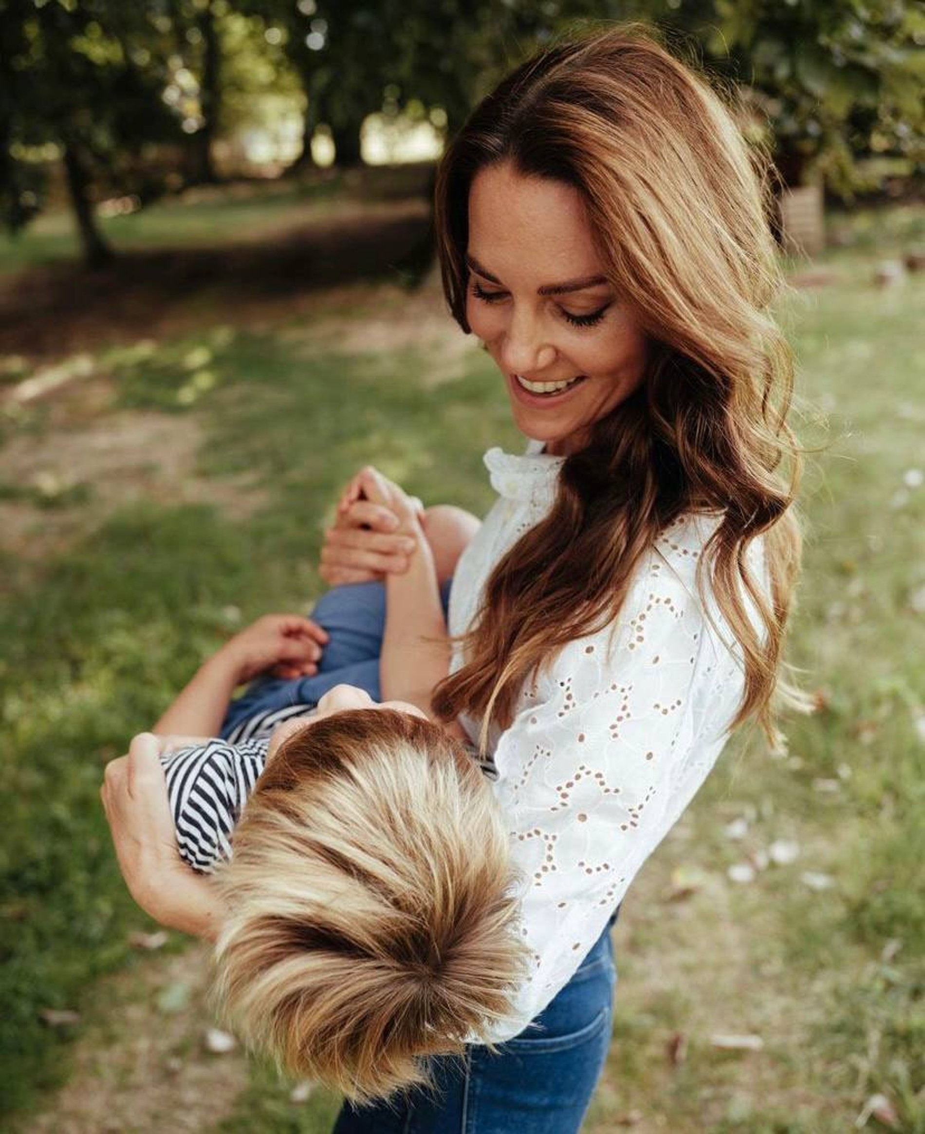 Кейт Миддлтон с младшим сыном, четырехлетним Луи
Фото: Инстаграм (запрещен в РФ) @princeandprincessofwales