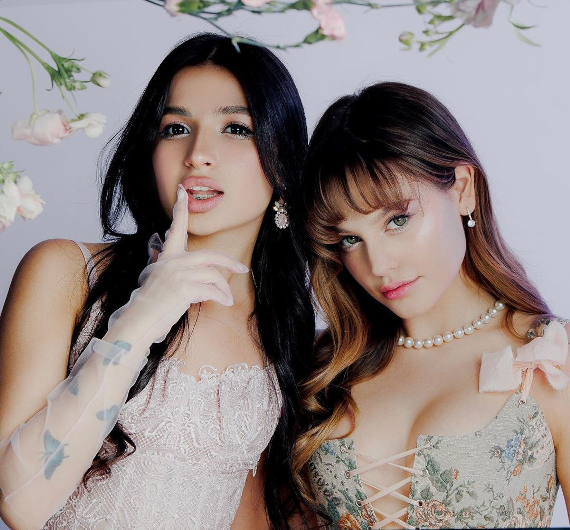 Дилара и Амина Тендерлибае
Фото: Инстаграм (запрещен в РФ) @tenderlibae