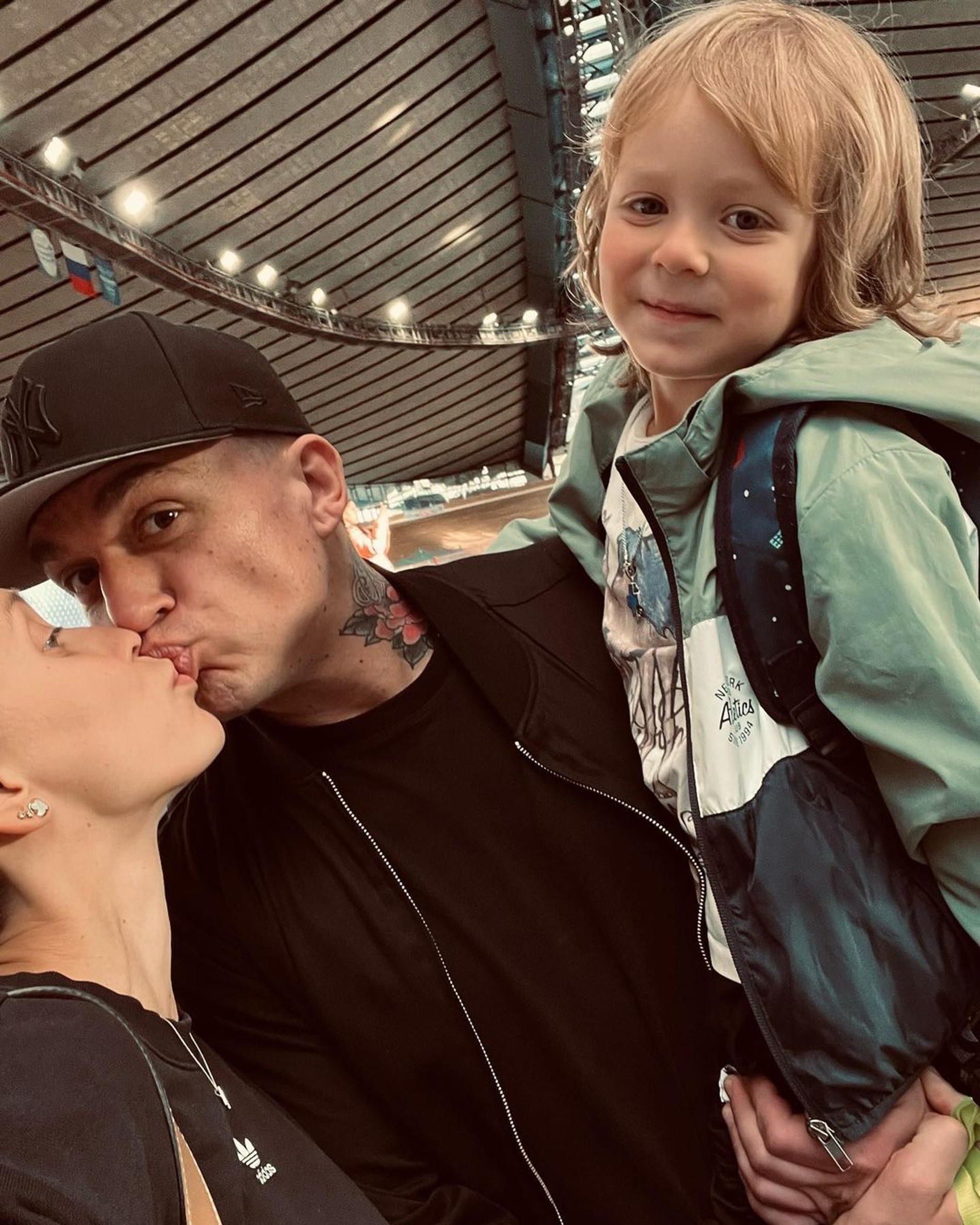 Регина Тодоренко, Влад Топалов и их старший сын Михаил
Фото: Инстаграм* @reginatodorenko