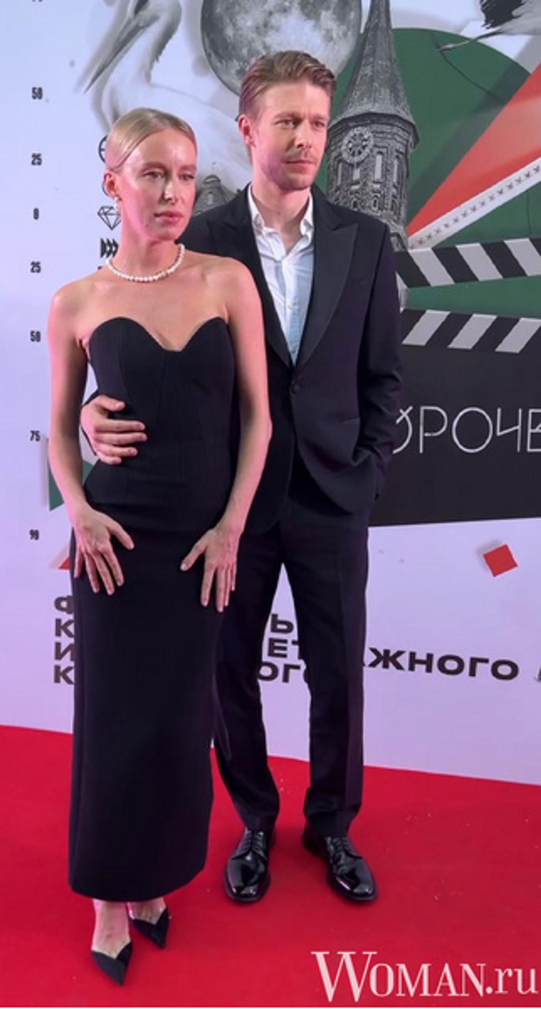 Никита Ефремов с возлюбленной Ольгой. Фото: Women.ru