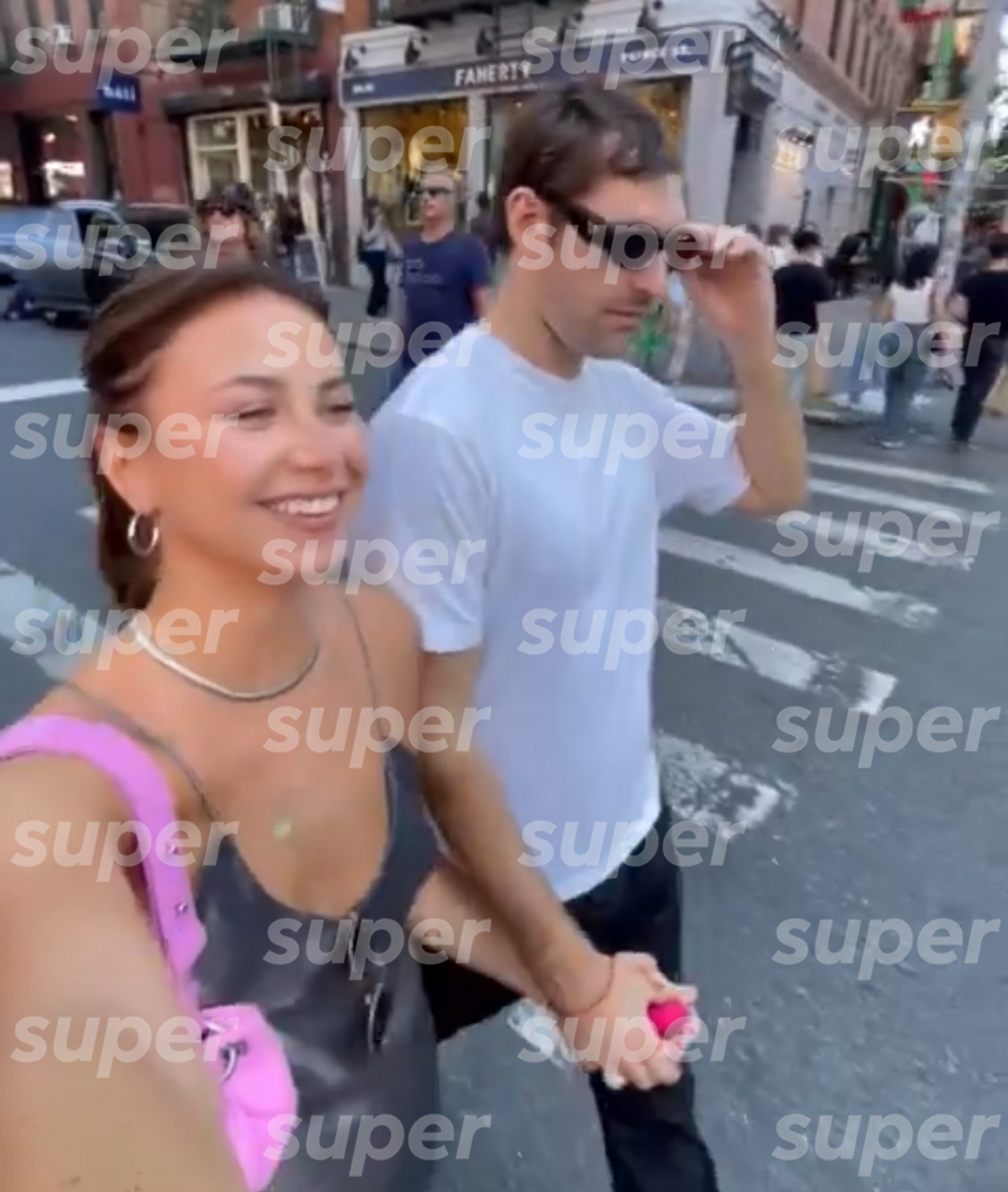 София и ее бойфренд Джеймс. Фото: Инстаграм (запрещен в РФ) Тарасовой