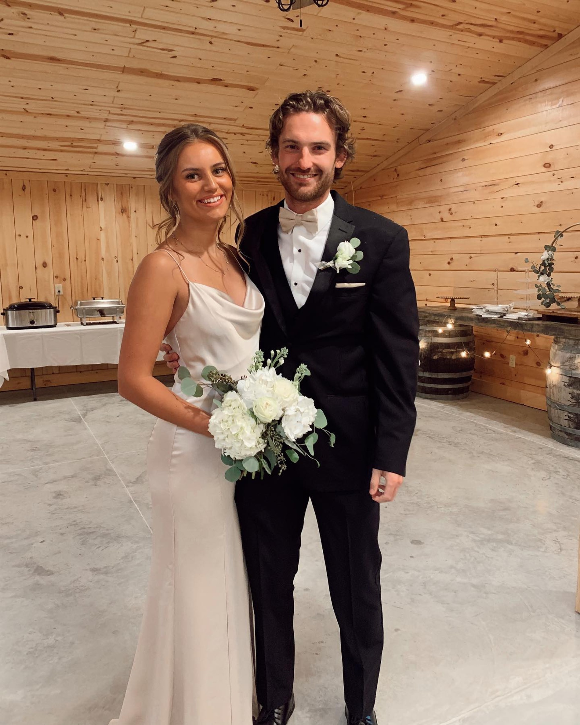 Хоккеист Адам Джонсон с возлюбленной Райан Вулф. Фото: Инстаграм (запрещен в РФ) @ryanwolfe17