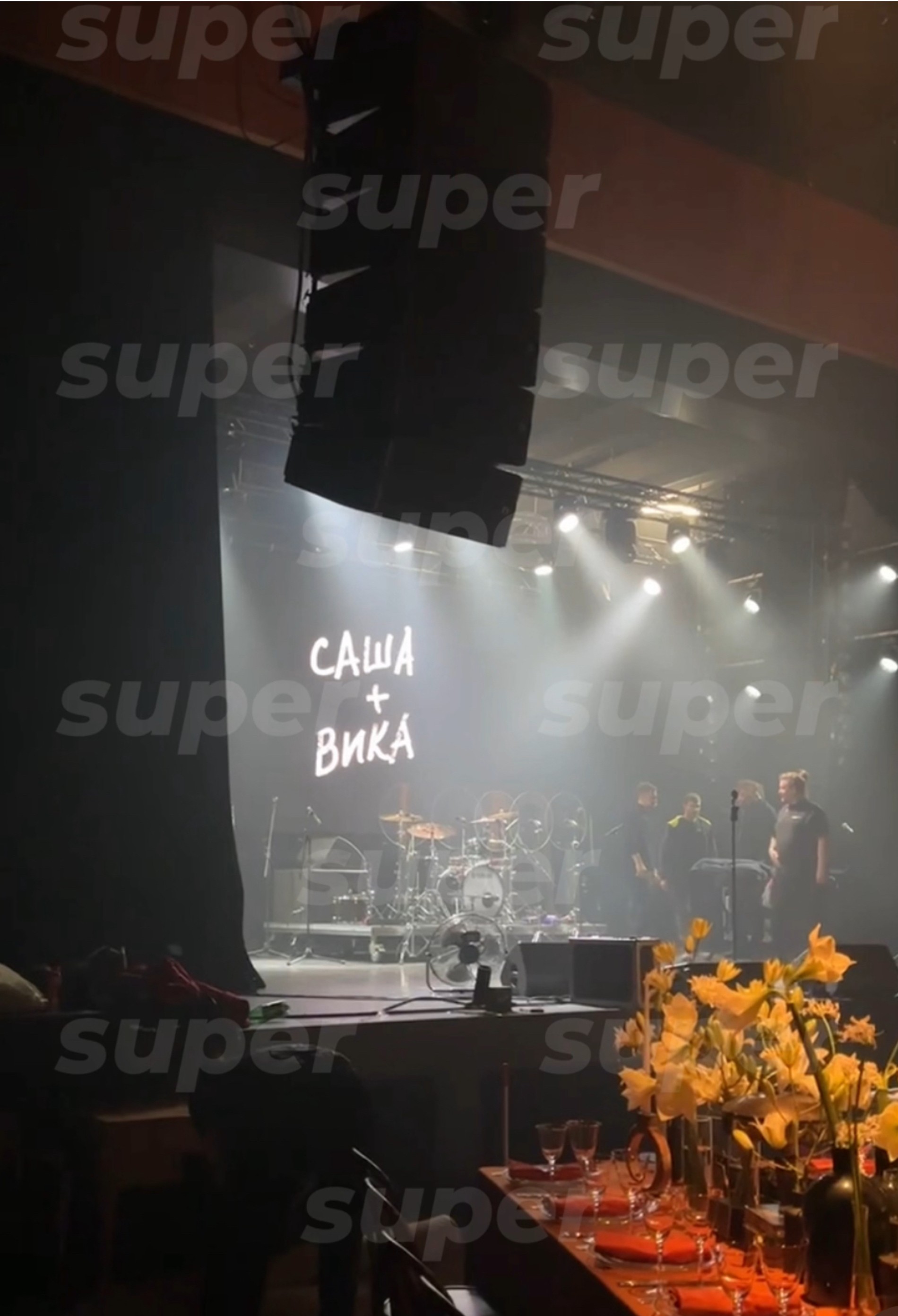 Первые фото со свадьбы Александра Петрова. Источник: Super