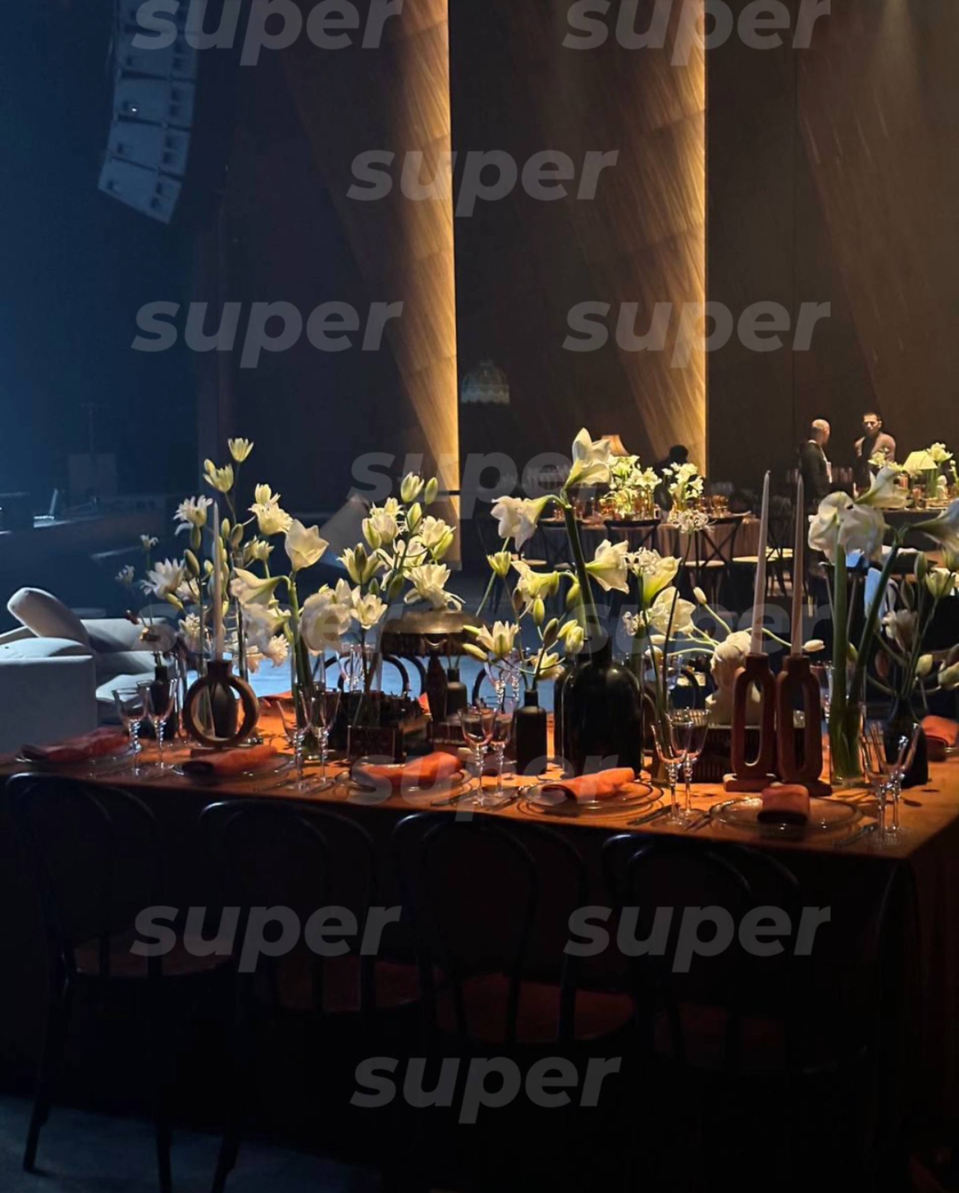 Первые фото со свадьбы Александра Петрова. Источник: Super