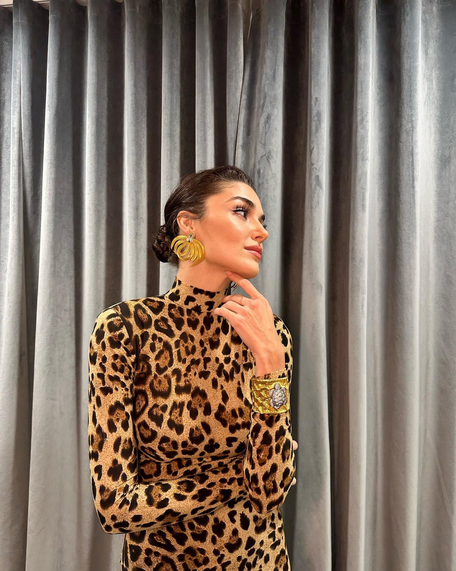 Ханде Эрчел. Фото: Инстаграм* @handemiyy