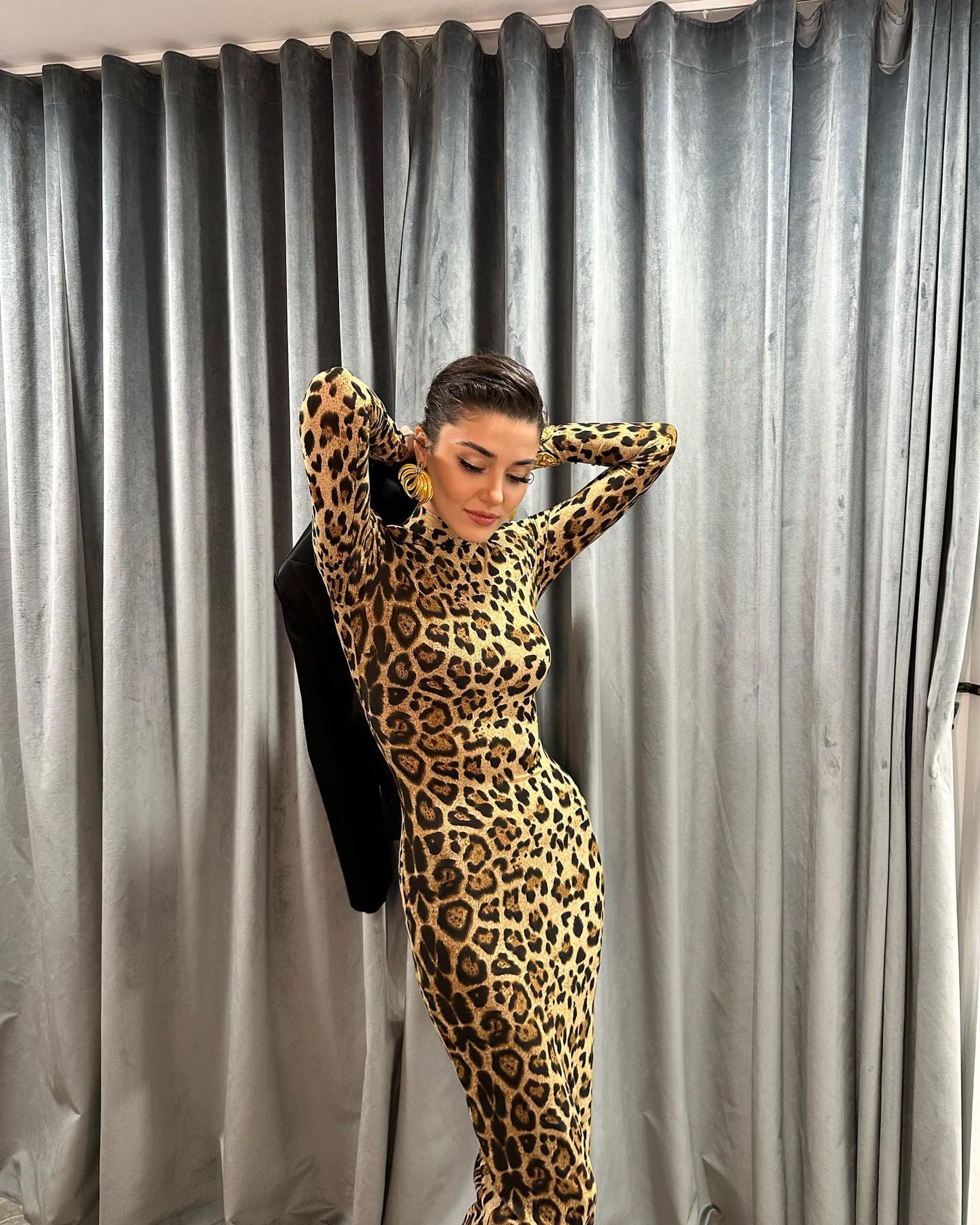 Ханде Эрчел. Фото: Инстаграм* @handemiyy