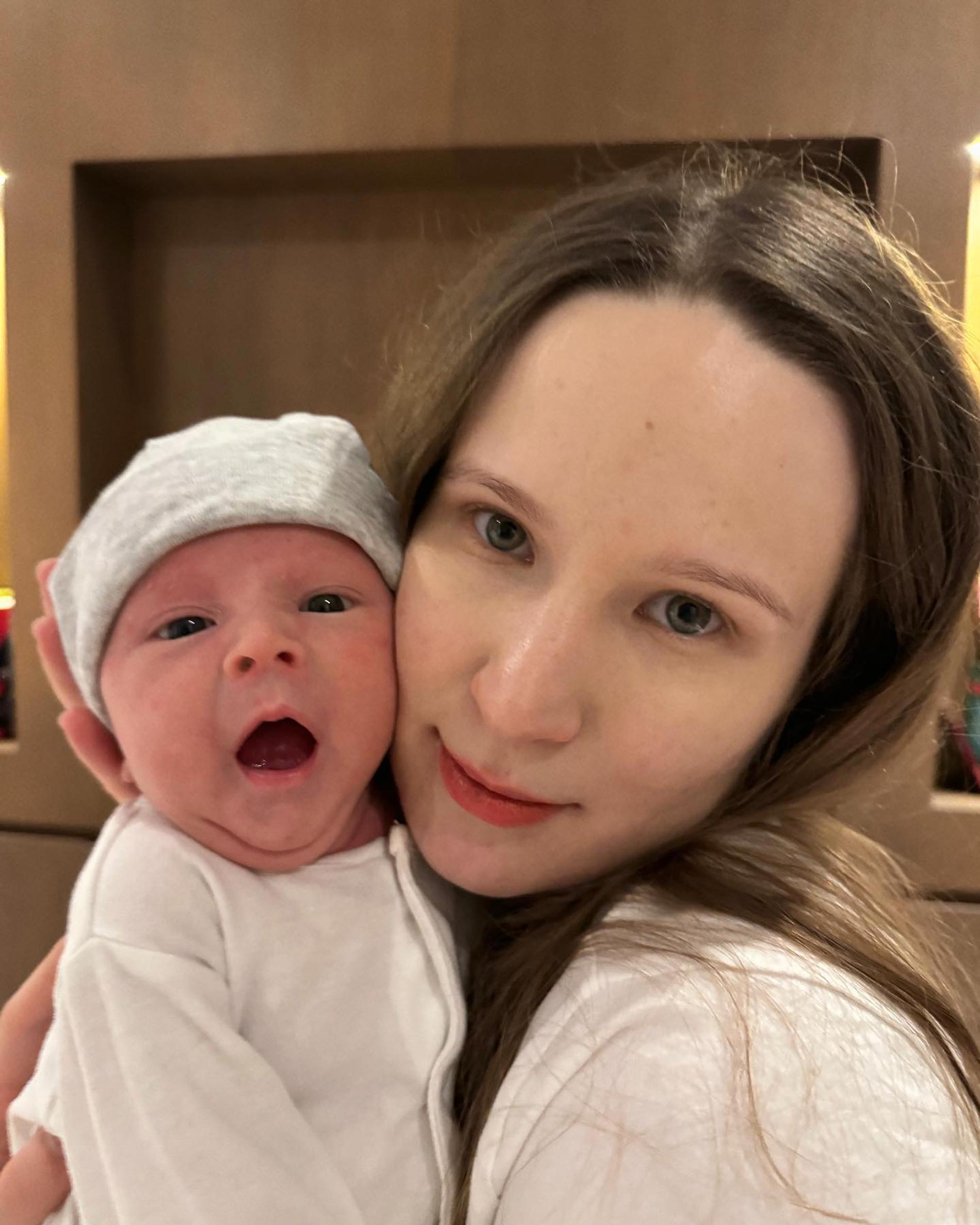 Монеточка* с сыном. Фото: Инстаграм (запрещен в РФ) @monetochkaliska