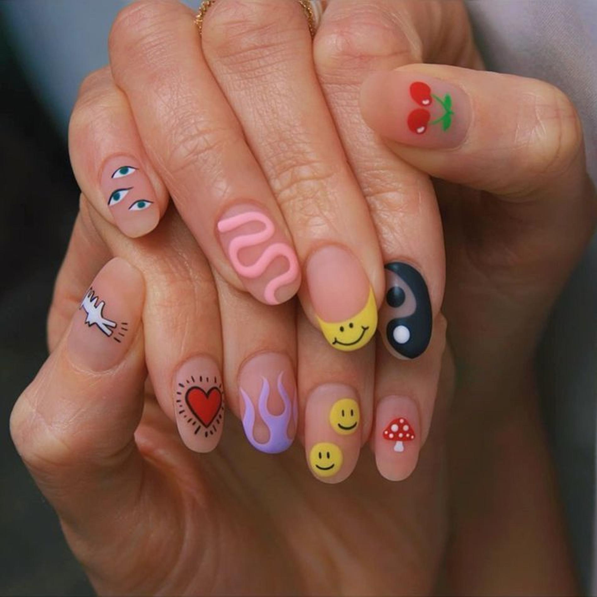 Фото: Инстаграм (запрещен в РФ) @IMARNINAILS