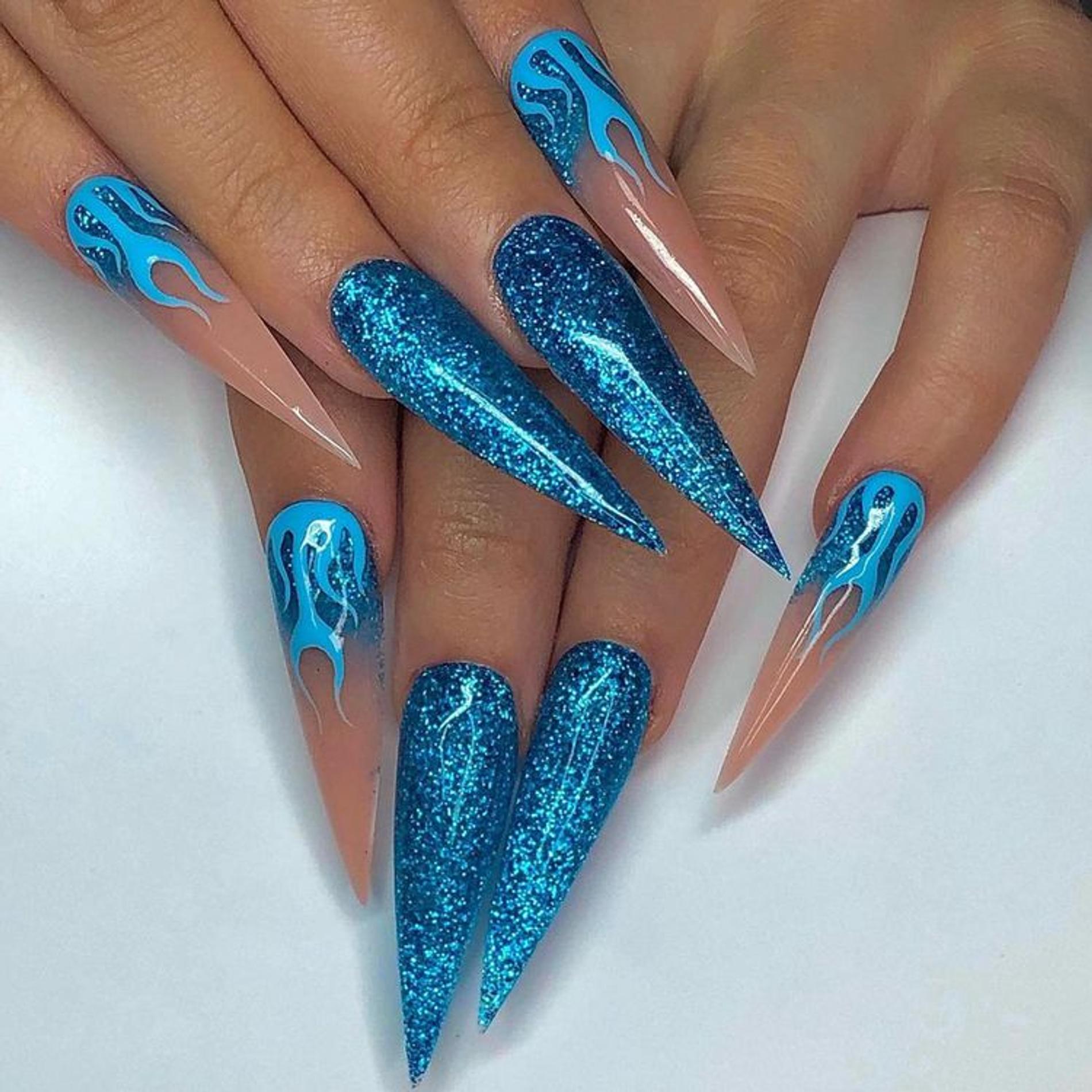 Фото: Инстаграм (запрещен в РФ) @GLAMMERTIZED