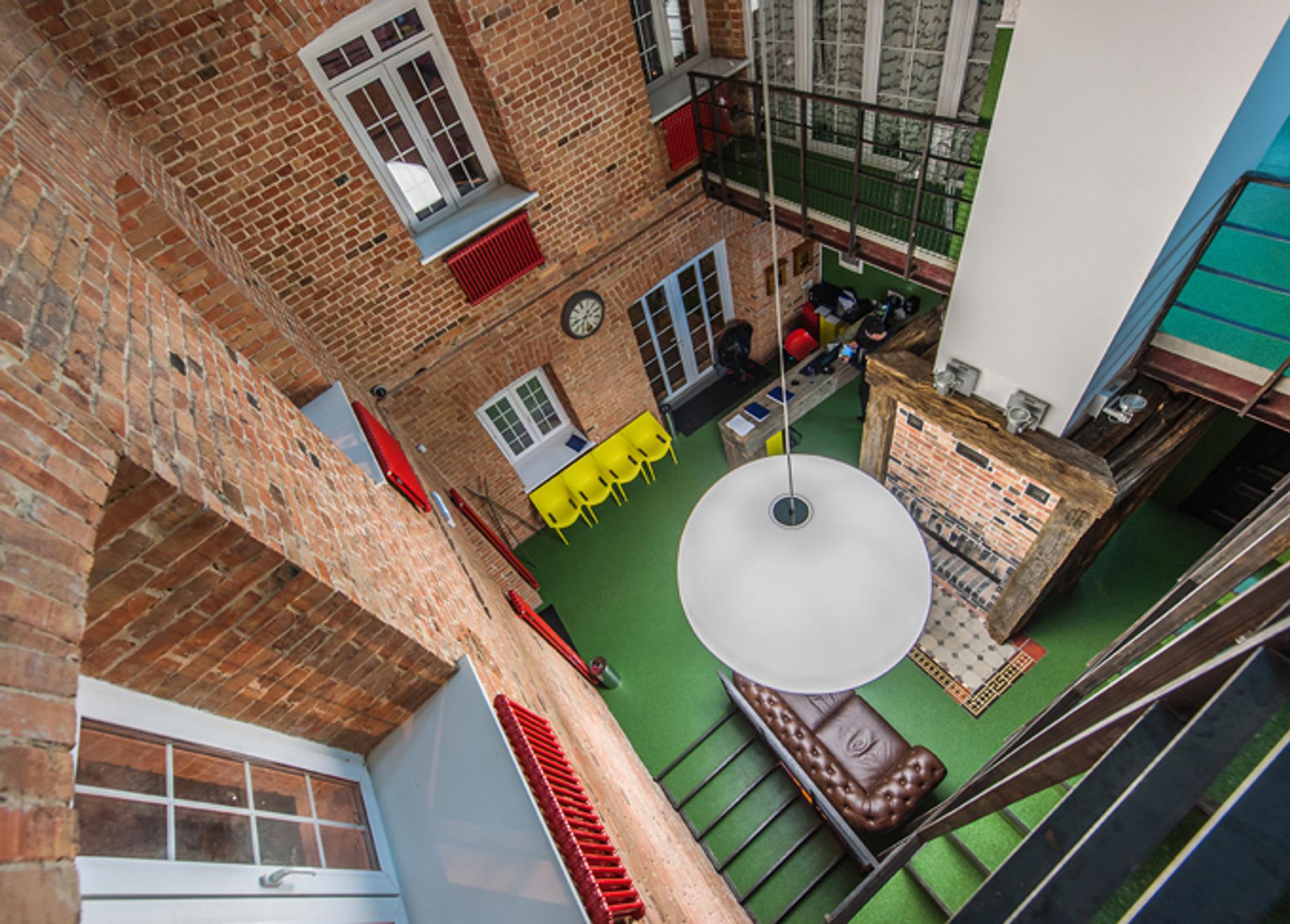 Фото: «Бронзовый кабан»