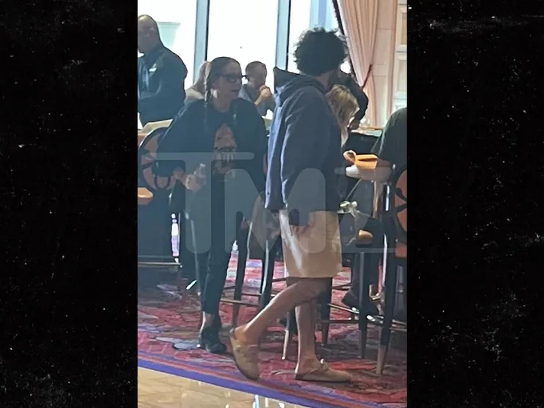 Бенни Бланко в Лас-Вегасе. Фото: TMZ