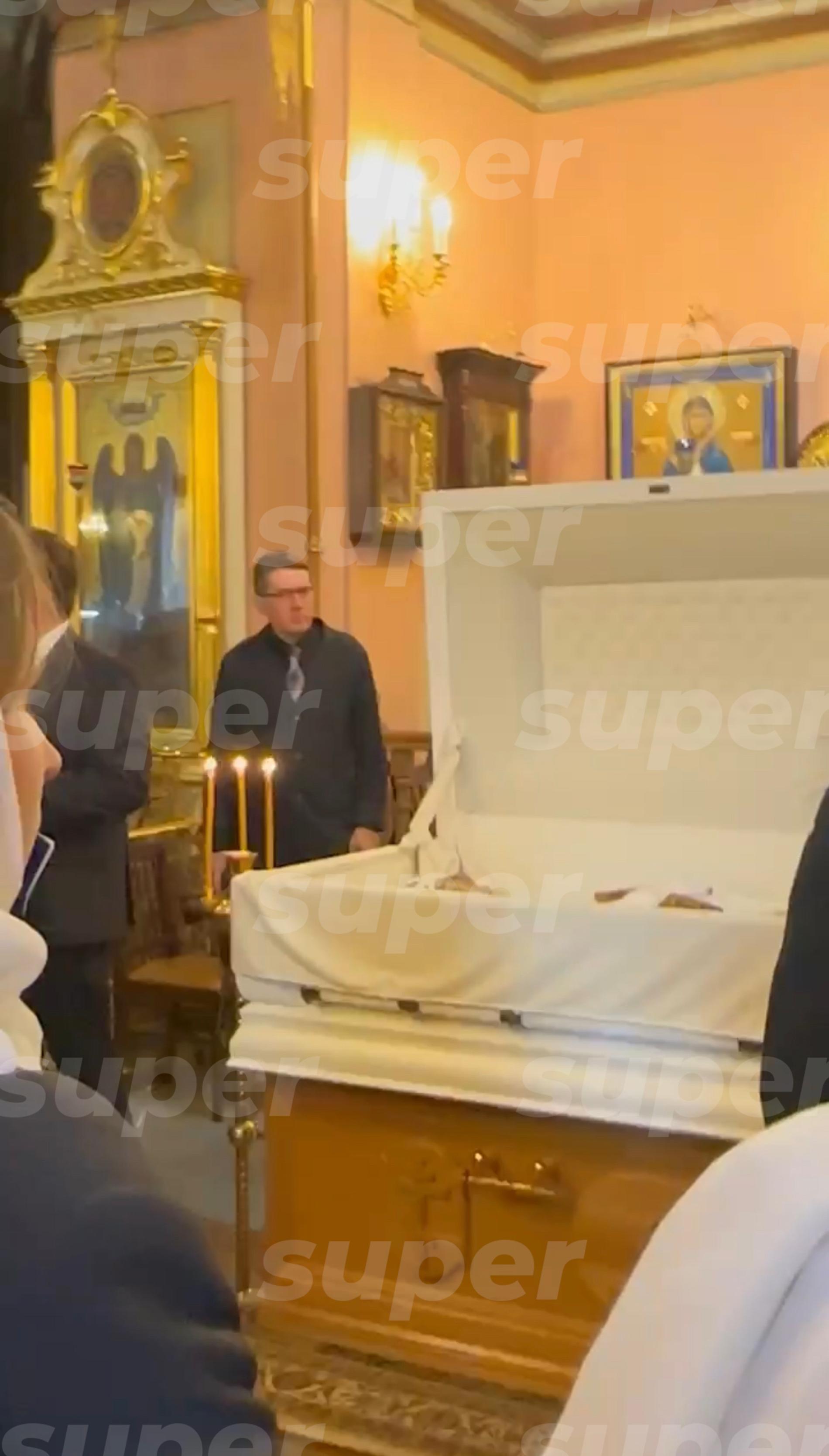 Прощание с актрисой в Покровском монастыре. Фото: Super