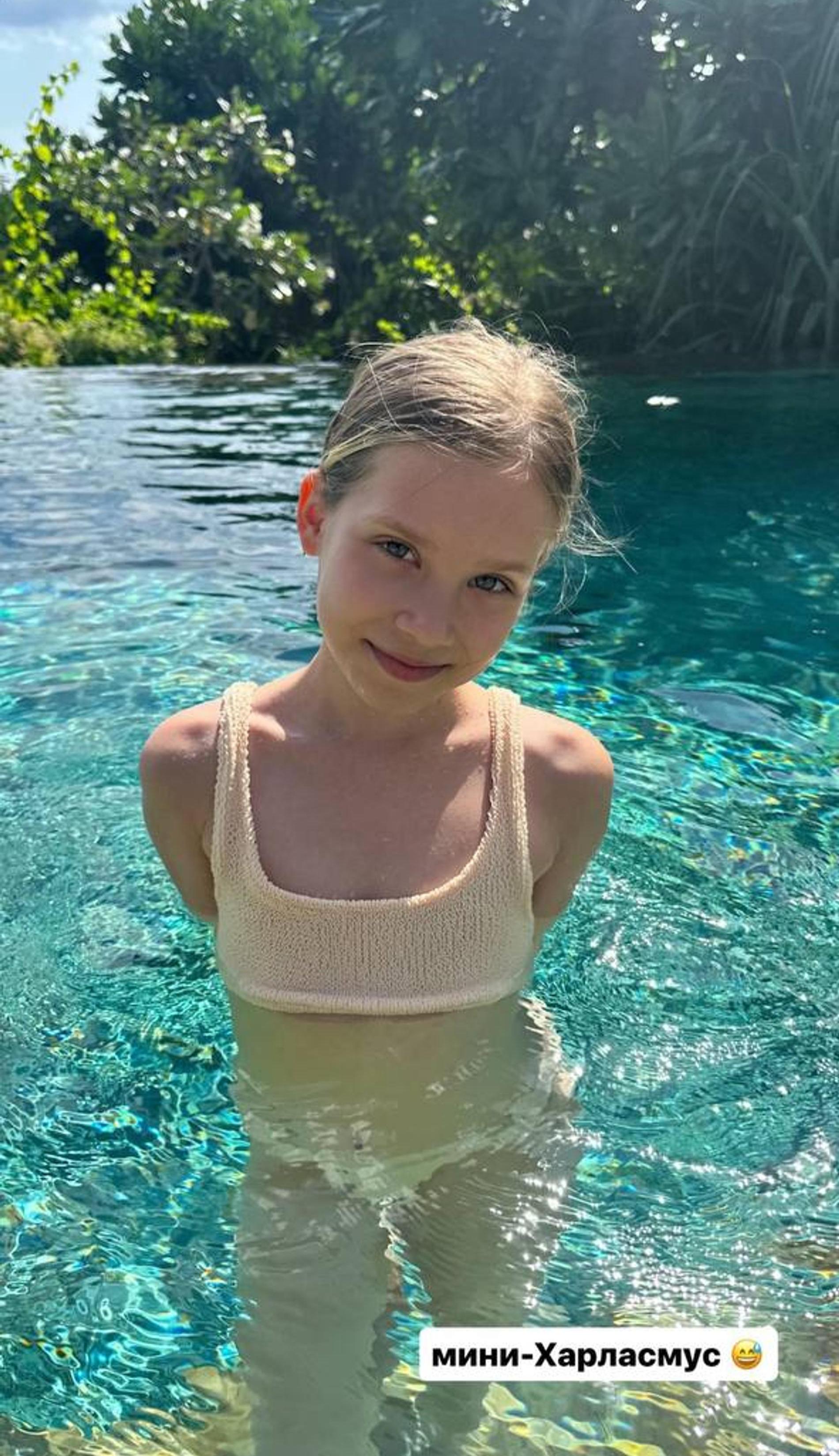 Настя Харламова. Фото: Инстаграм* @asmuskristina