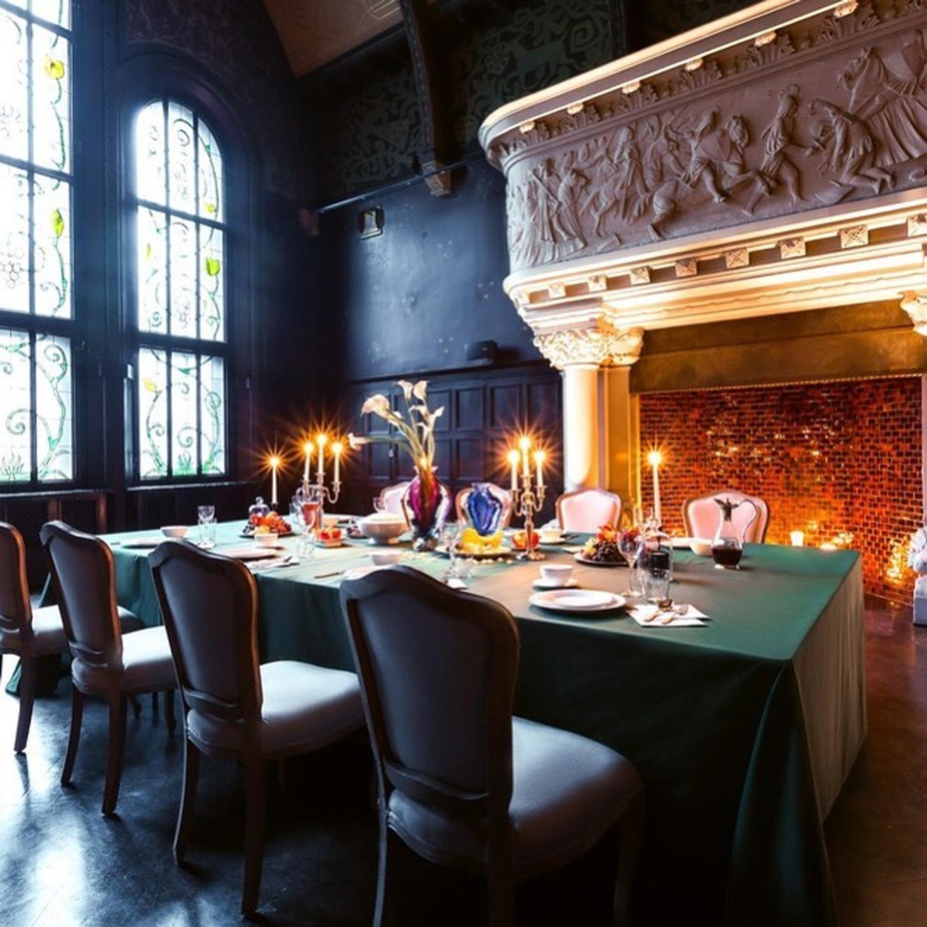 Фото: Black Fox Show