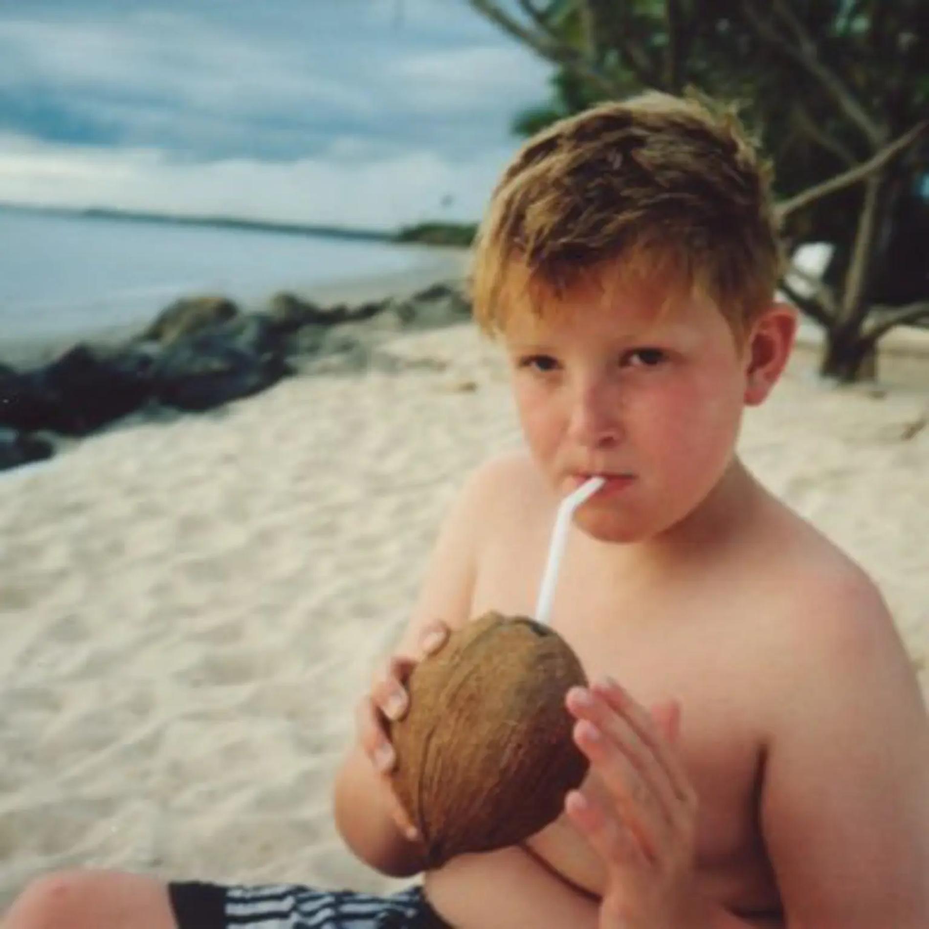 Рори Сайкс в детстве. Фото: соцсети