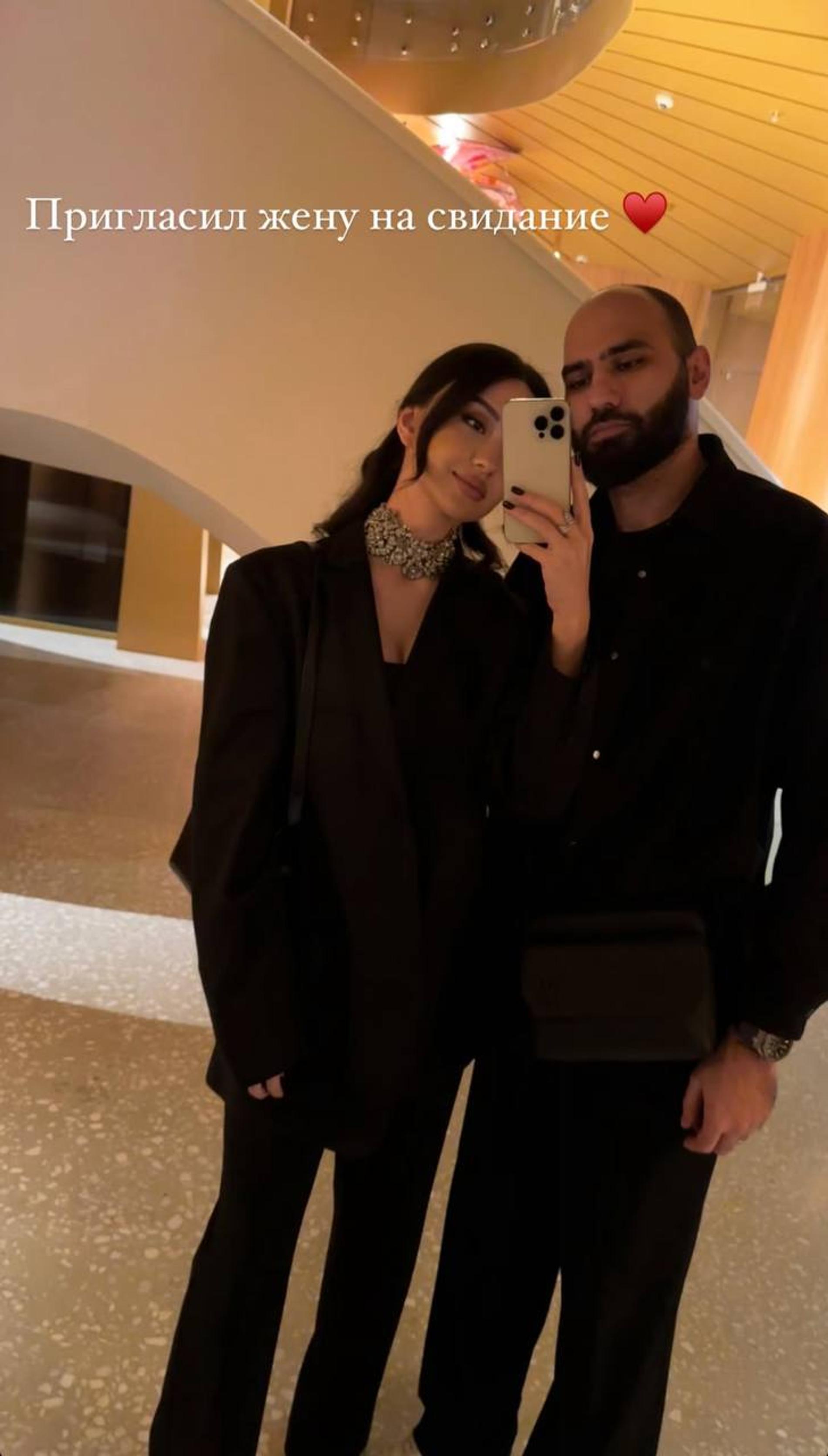 HammAli (Александр Громов) с супругой Эмили. Фото: Инстаграм* @hammali