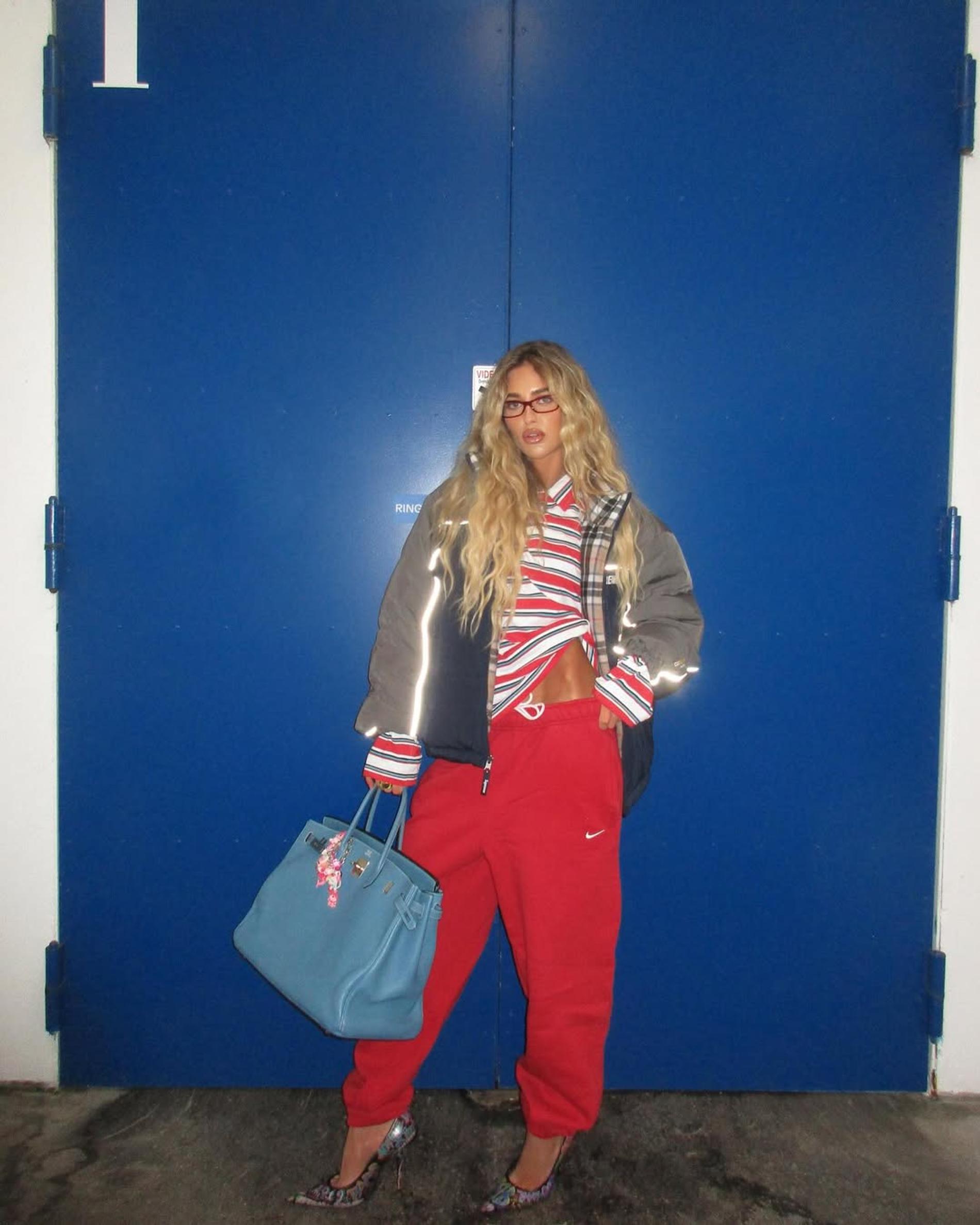 Фото: Инстаграм (запрещен в РФ) @emilisindlev