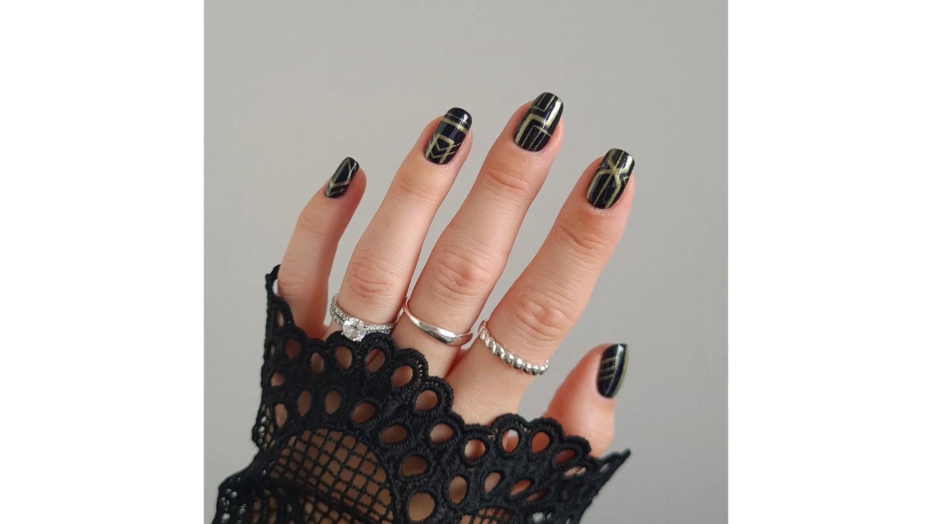 Фото: Инстаграм (запрещен в РФ) @tentinypaintings