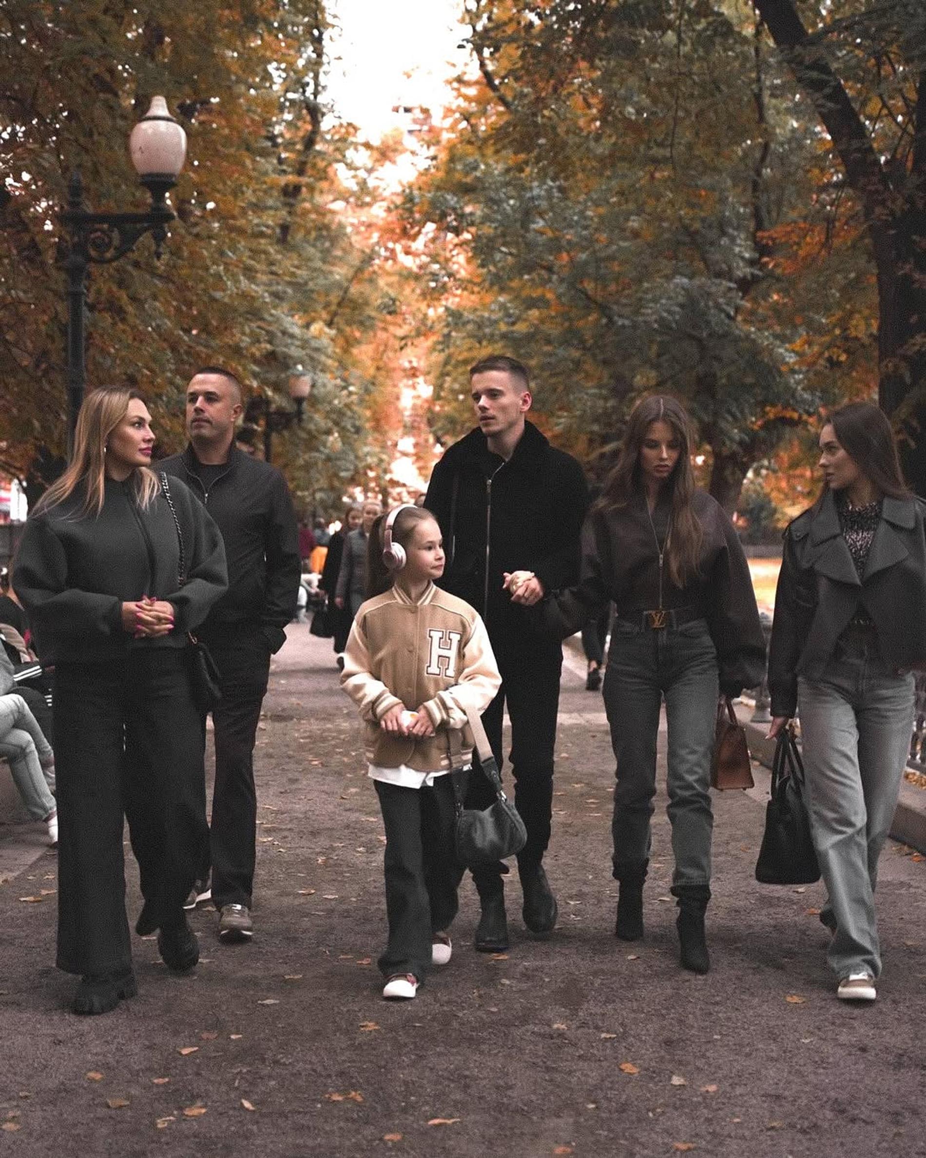 Лиана Шульгина с семьёй. Фото: Инстаграм (запрещён в РФ) @lianashulginaa