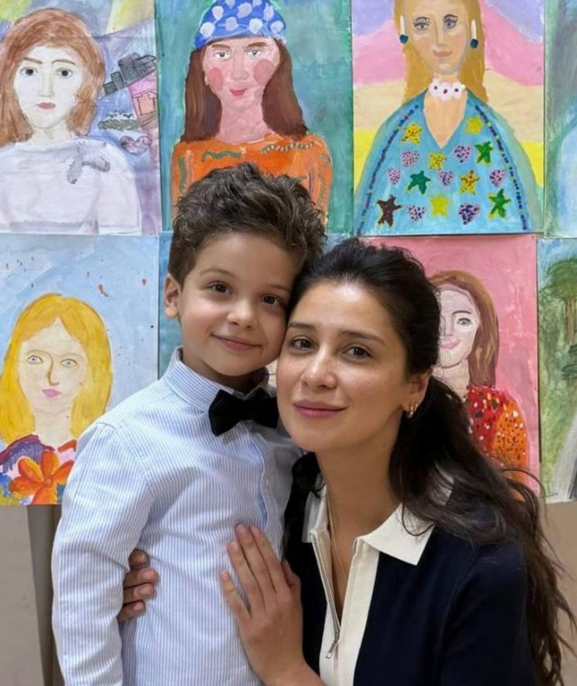 Равшана Куркова с сыном. Фото: Инстаграм (запрещён в РФ) @rav.shana