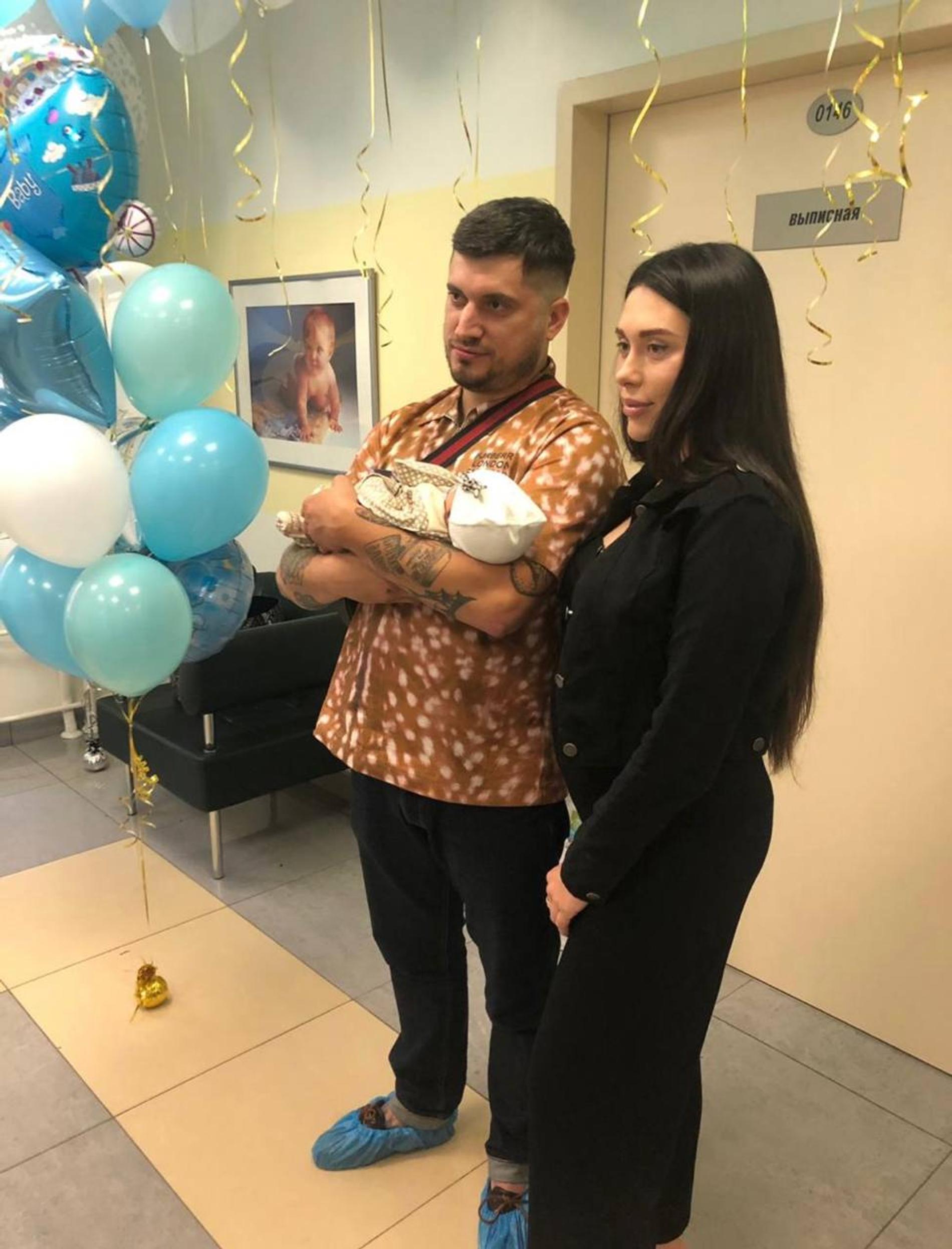 Ева Карицкая и Паша Техник. Фото: ТГ-канал evakaritskaua