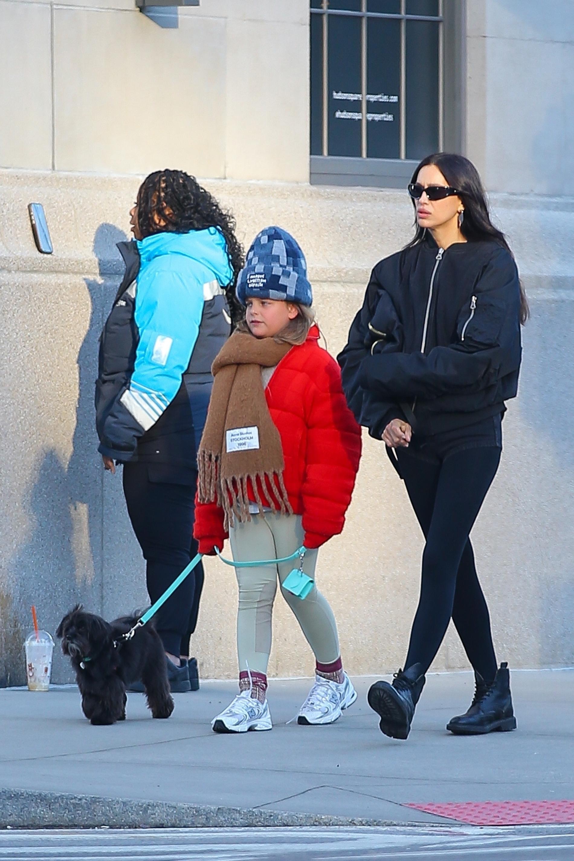 Ирина Шейк с дочерью. Фото: Legion media