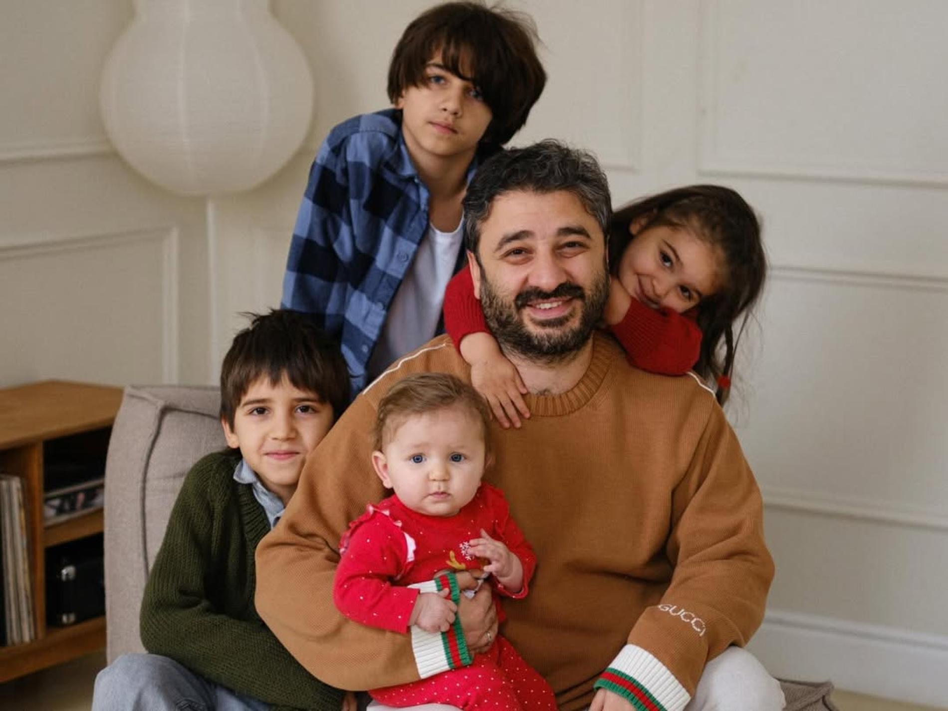 Сарик Андреасян с детьми. Фото: Инстаграм (запрещён в РФ) @sarik_andreasya