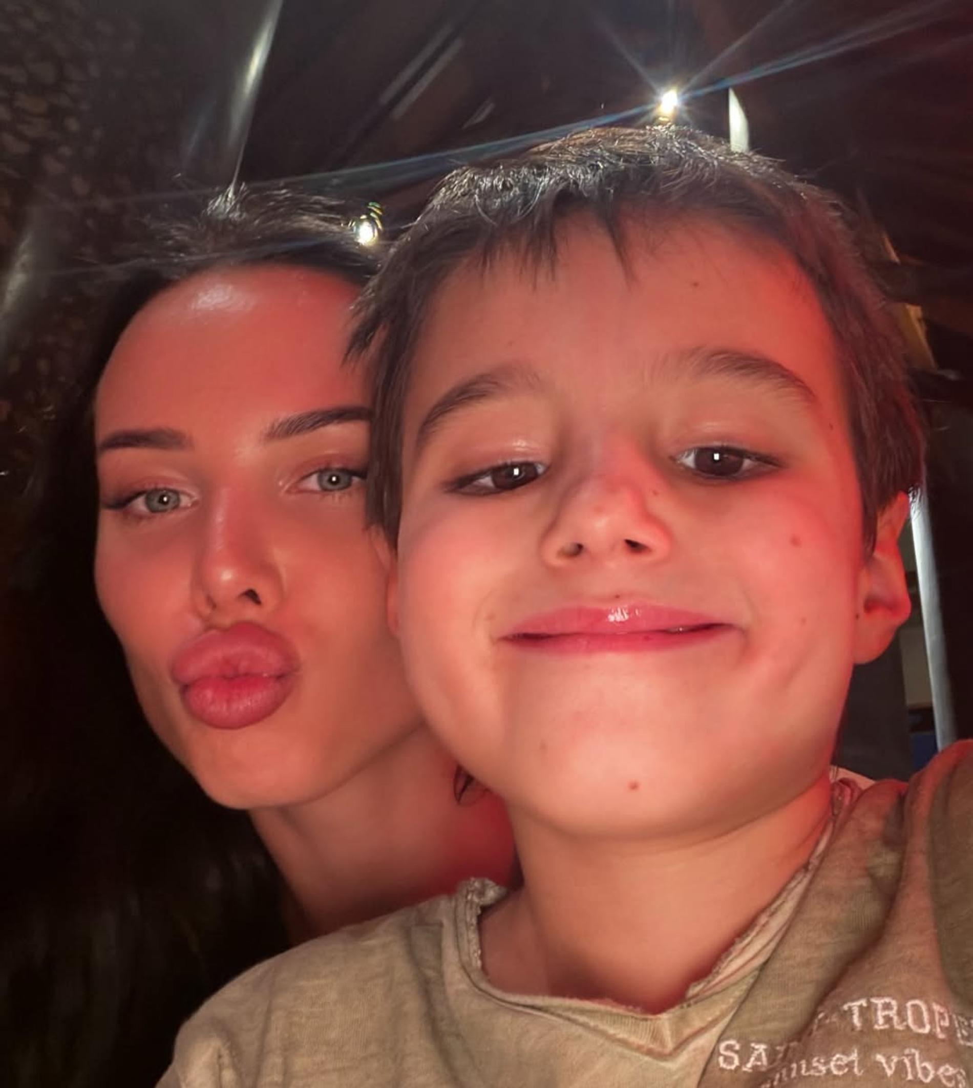 Анастасия Решетова с сыном. Фото: Инстаграм (запрещён в РФ) @a.reshotova